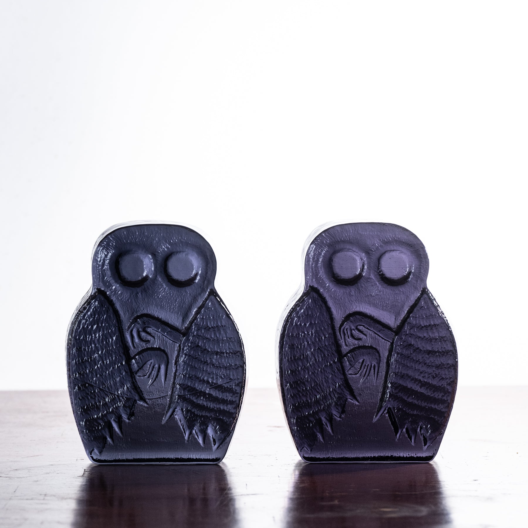 2423 Mothman Bookend Pair - Heliotrope Gothic Decor | Unique Bookends for Horror & Mystery Book Collections | Perfect for Home Library, Office, and Halloween Decor