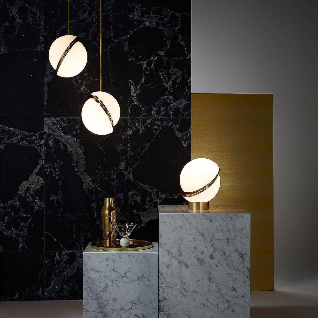 Modern Crescent Table Lamp - Stylish Moon-Shaped Nightstand Light for Bedroom, Living Room & Office - Perfect for Reading, Relaxing & Decor