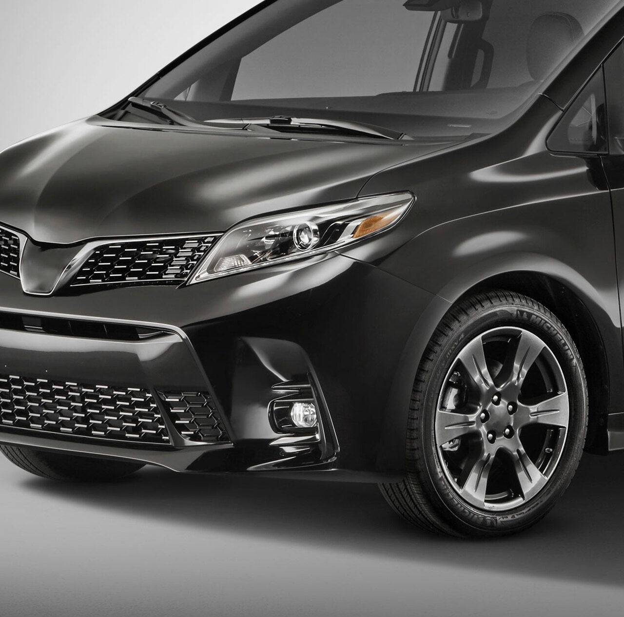 2018-2020 Toyota Sienna H11 LED Fog Lights Kit - Chrome Housing & Clear Lens Replacement - Perfect for Night Driving and Bad Weather Visibility