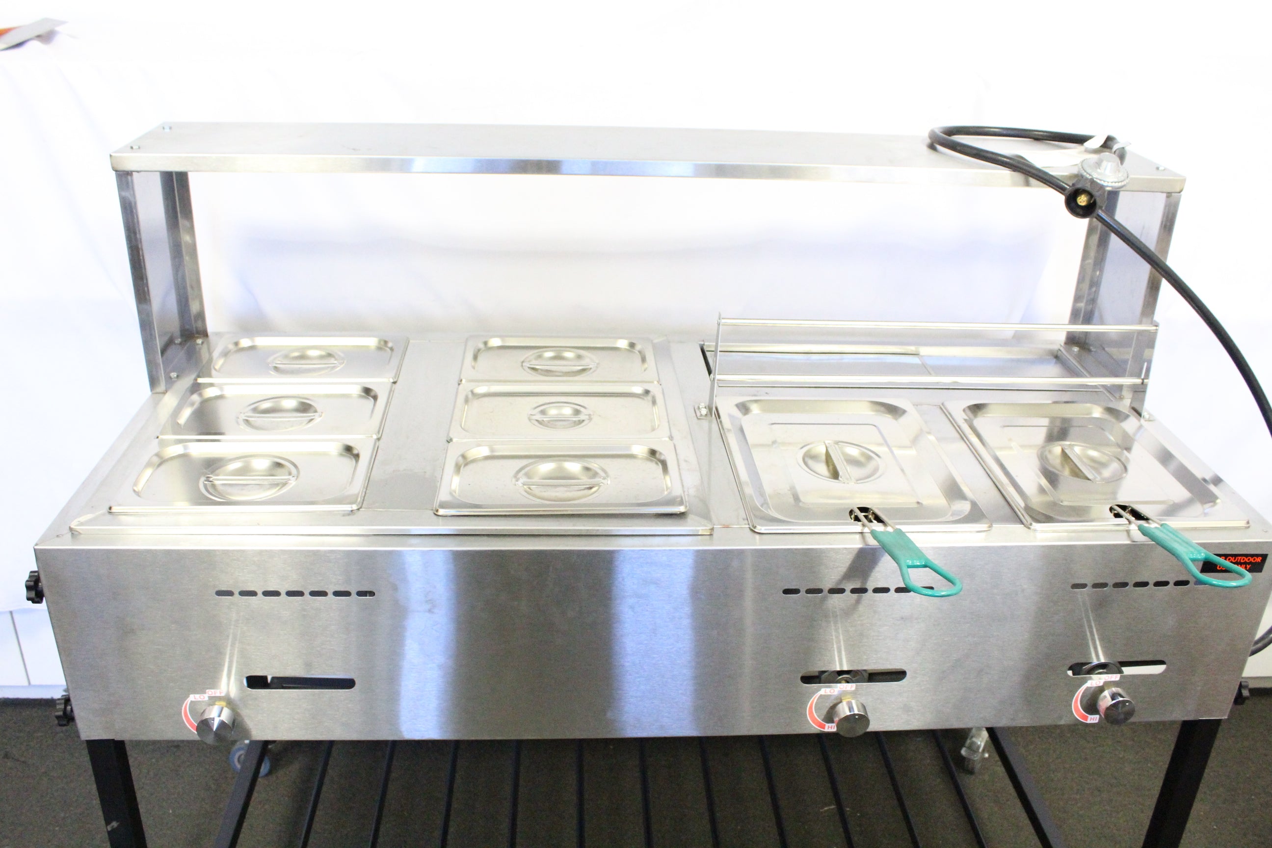 3-Burner Double Fryer with 6 Chafers - Commercial Catering Equipment for Restaurants, Food Trucks & Events - Perfect for Large-Scale Cooking & Buffet Service