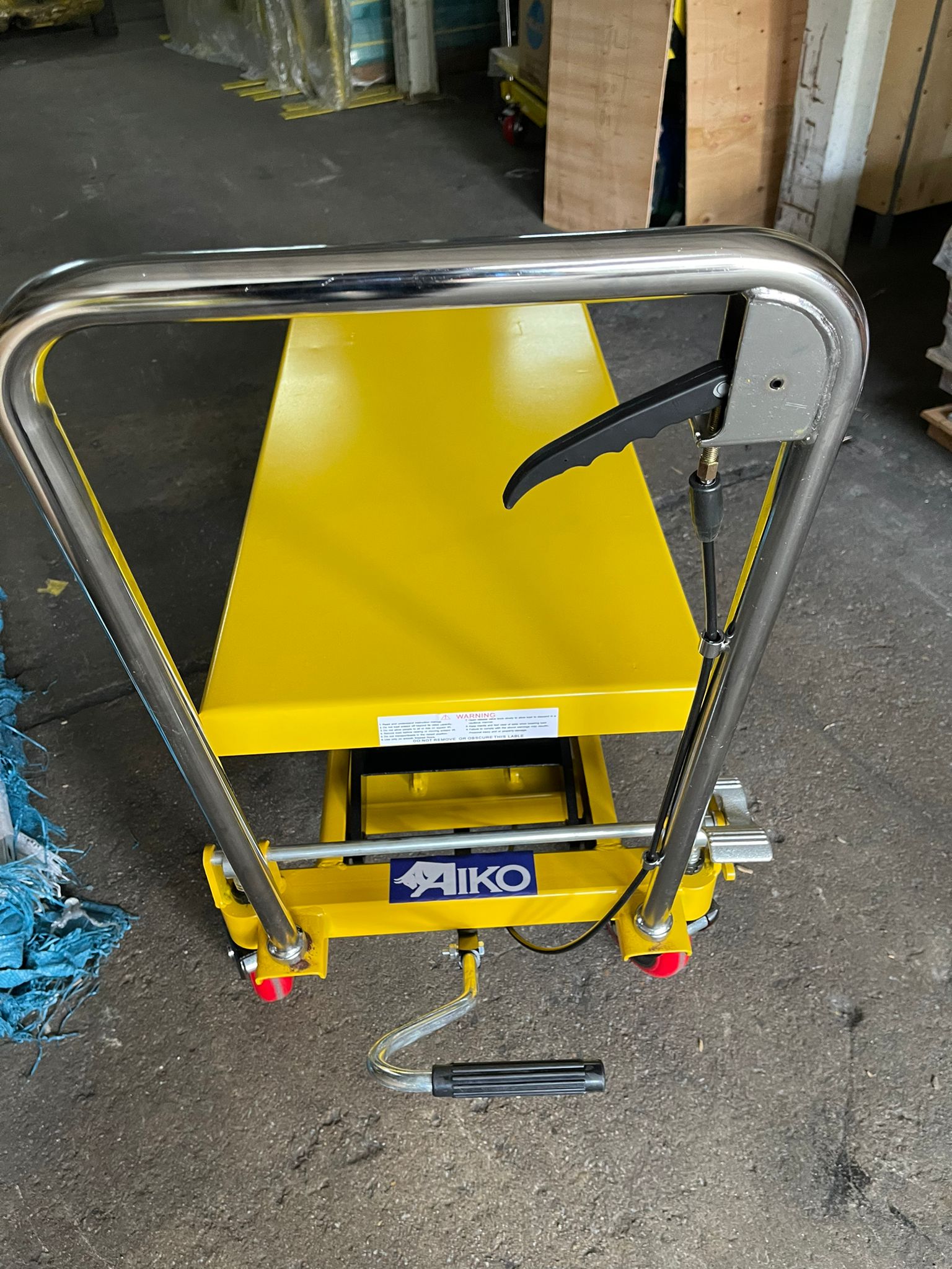 Aiko 1000kg Hydraulic Scissor Lift Table - Heavy Duty Workbench Lift with 1000mm Height (Model PT WP1000) - Ideal for Warehouse, Factory, and Workshop Material Handling