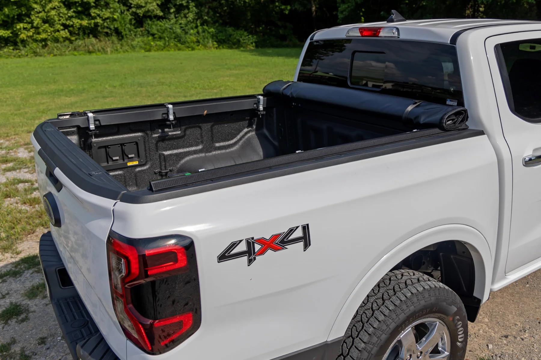 Rough Country Soft Roll Up Tonneau Cover for 2024-2025 Ford Ranger 5' Bed | Waterproof & UV-Resistant Truck Bed Cover | Easy Install & Secure Storage for Camping, Work & Road Trips