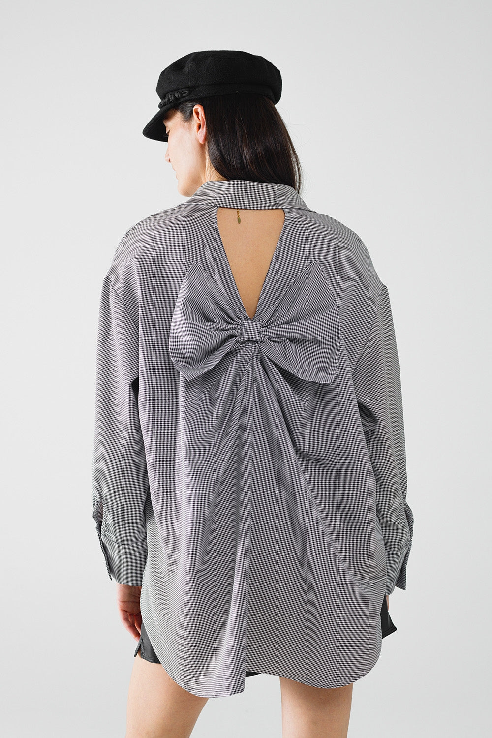 Oversize Checkered Shirt with Bow Tie in Black and White - Perfect for Casual Outfits, Layering & Stylish Everyday Wear