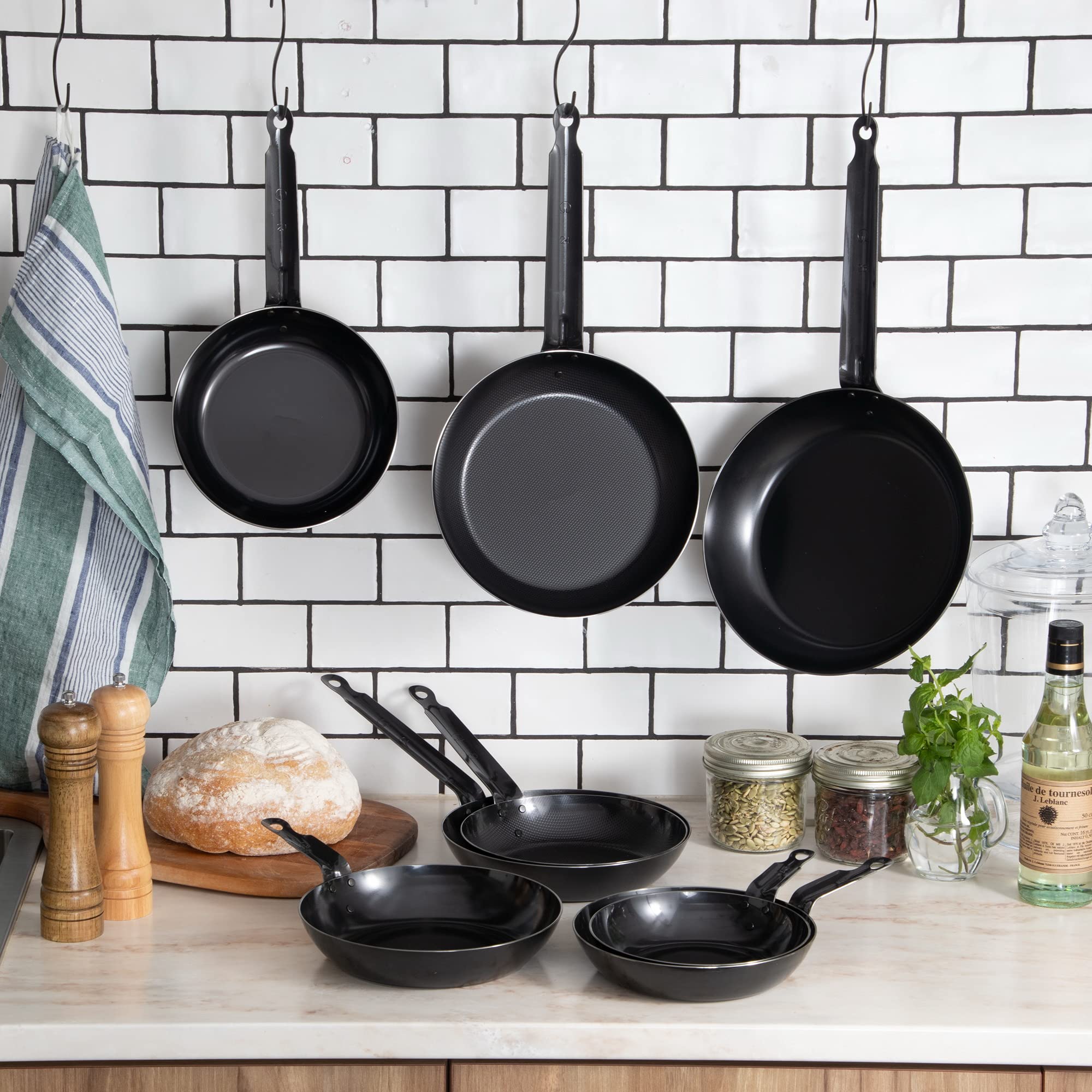 Endoshoji TKG Premium Iron Frying Pan - 6.3 Inch (16cm) Non-Stick Skillet with Ergonomic Handle - Perfect for Searing Steaks, Frying Eggs & Pancakes - Heavy Duty Cast Iron Cookware for Home & Professional Kitchens