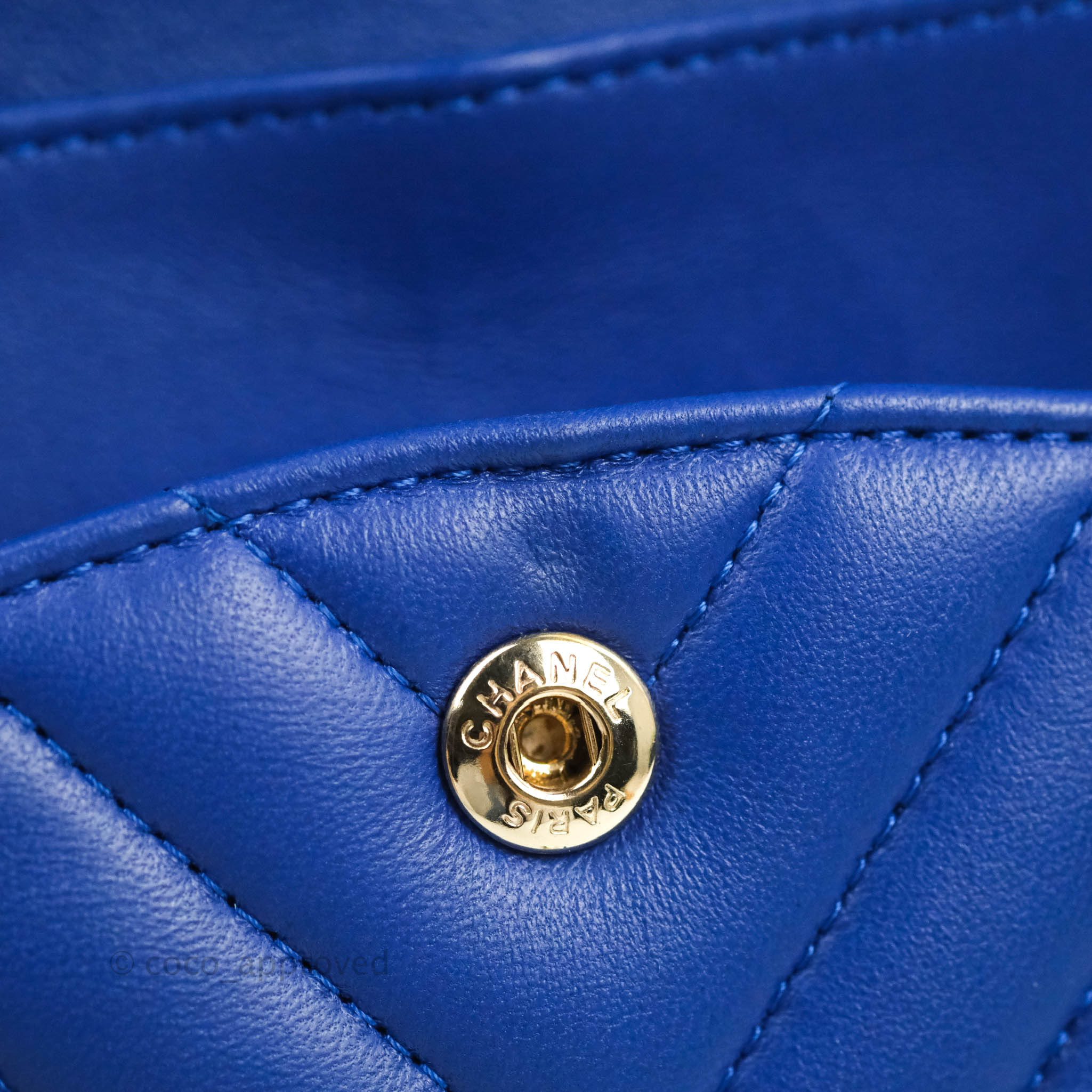 Chanel Classic M/L Medium Chevron Double Flap Bag in Blue Lambskin with Gold Hardware - Luxury Handbag for Women, Perfect for Parties, Dating & Special Occasions