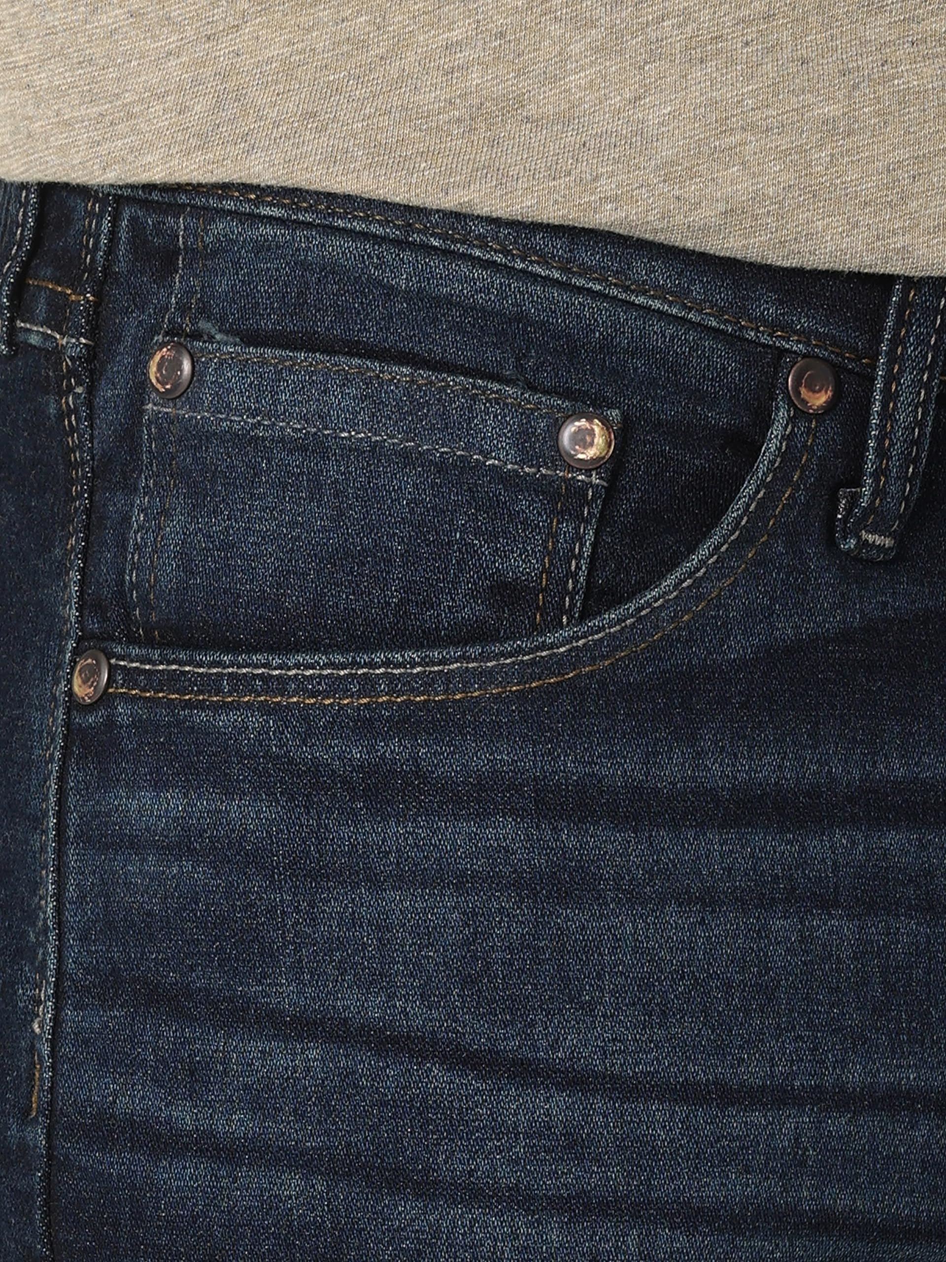 Wrangler Men's Relaxed Fit Boot Cut Jeans - Comfortable Denim Pants for Casual Wear & Western Style | Perfect for Everyday Use, Cowboy Boots & Outdoor Activities