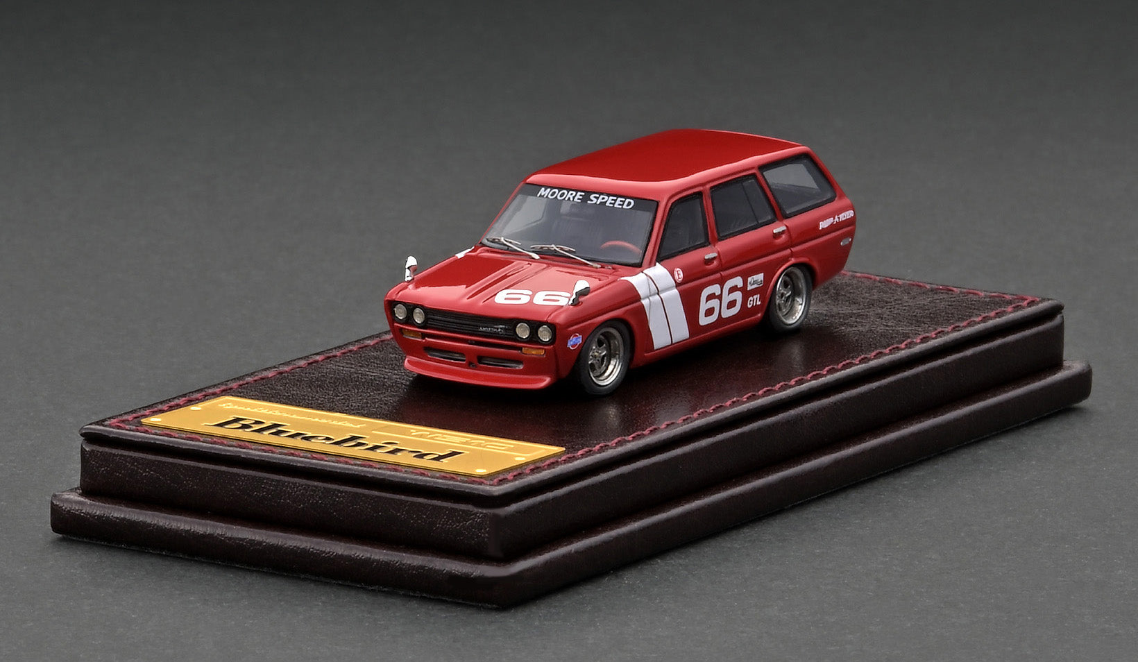 1/64 Scale Datsun Bluebird 510 Wagon Diecast Model Car - Red - Collectible Vintage Japanese Vehicle for Display & Racing Scenes