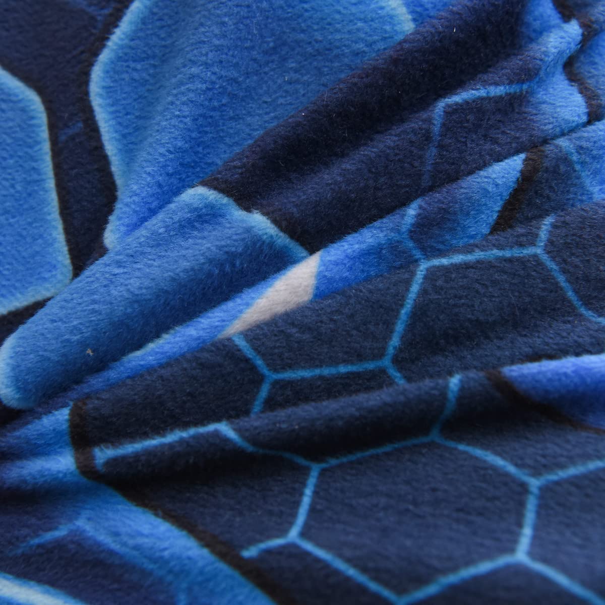 NTBED 3D Gaming Geometric Print Queen Size Comforter Set - Lightweight Microfiber Bedding with Shaped Throw Pillow for Boys & Girls (Blue) - Perfect for Kids' Bedrooms, Gaming Rooms & Sleepovers