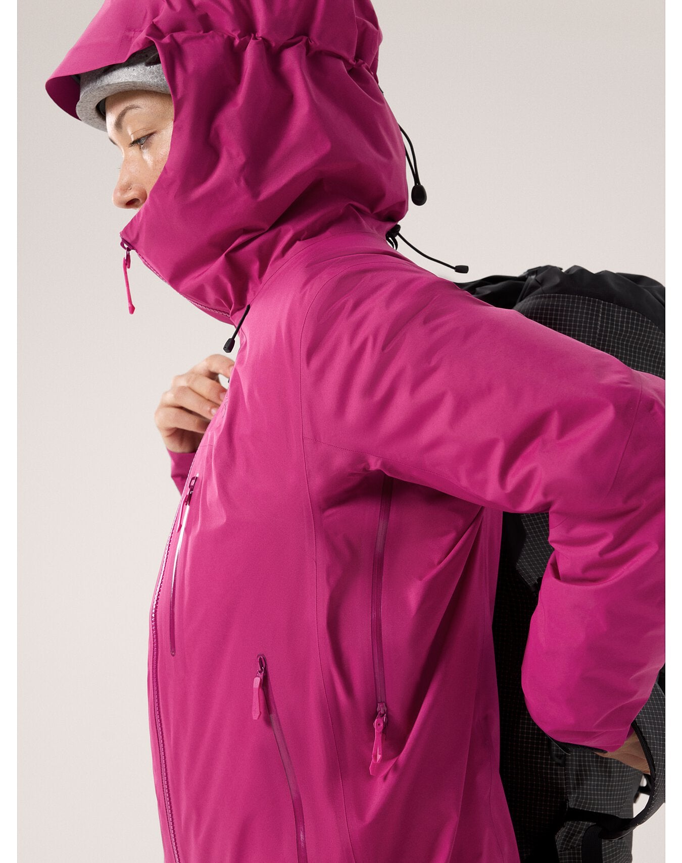 Women's Beta Insulated Jacket - Lightweight Winter Coat for Hiking & Outdoor Activities | Water-Resistant & Warm Puffer Jacket for Cold Weather Adventures