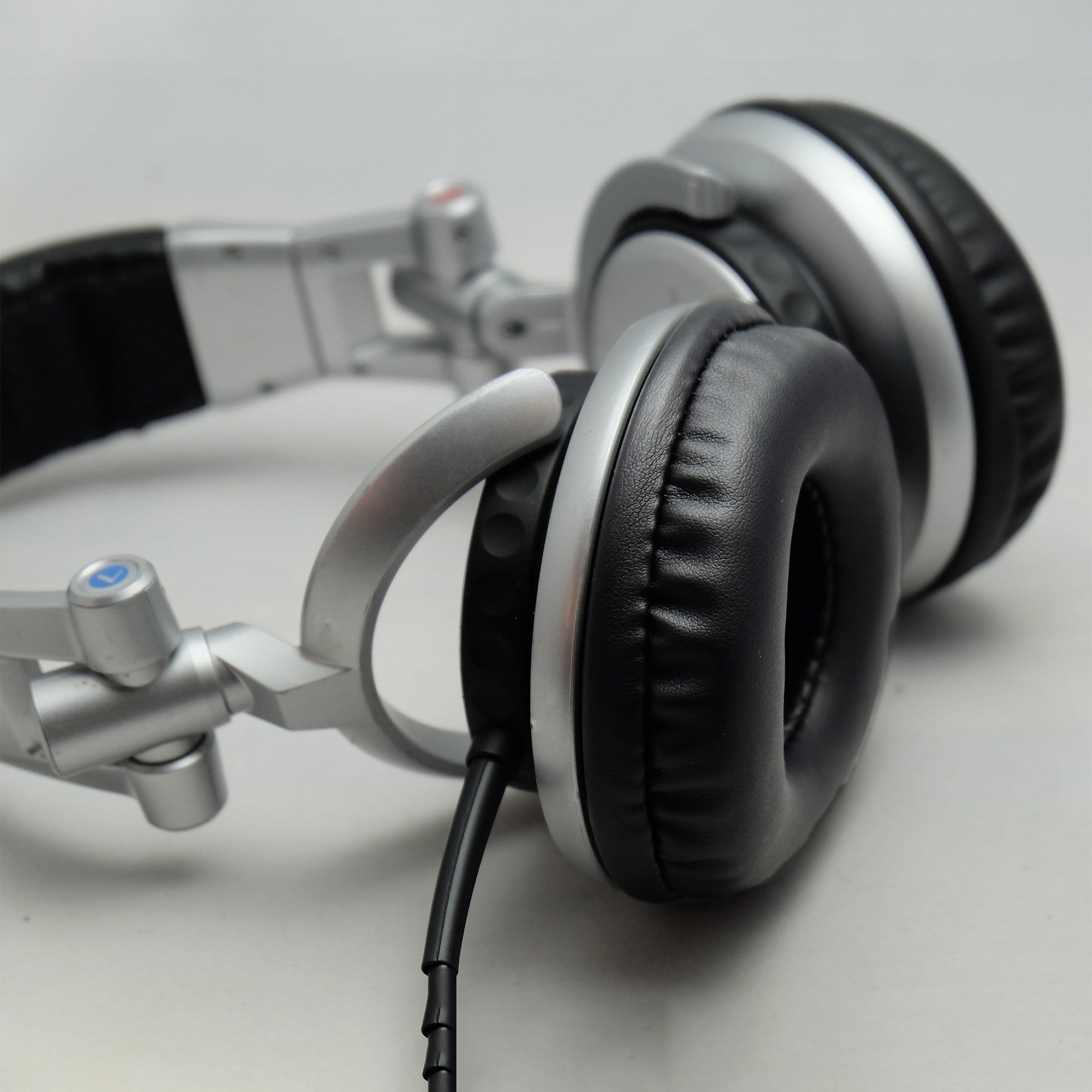 Dekoni Audio Standard Replacement Ear Pads - Premium Comfort for Headphones - Perfect for Gaming, Music & Studio Use