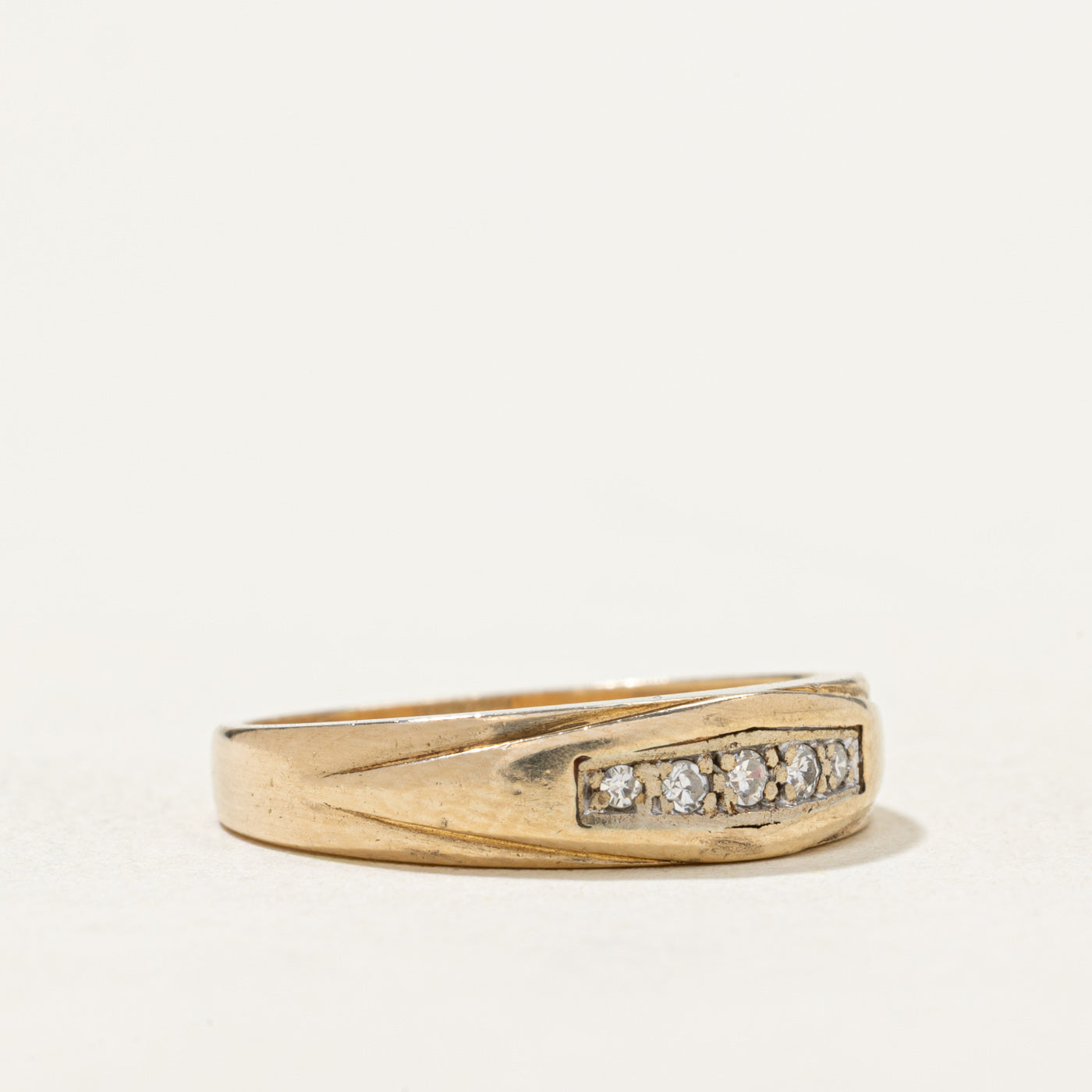 10K White Gold Five Stone Diamond Ring 0.05ctw Size 5.75 - Elegant Wedding Band, Anniversary Gift for Her, Perfect for Engagement & Everyday Wear