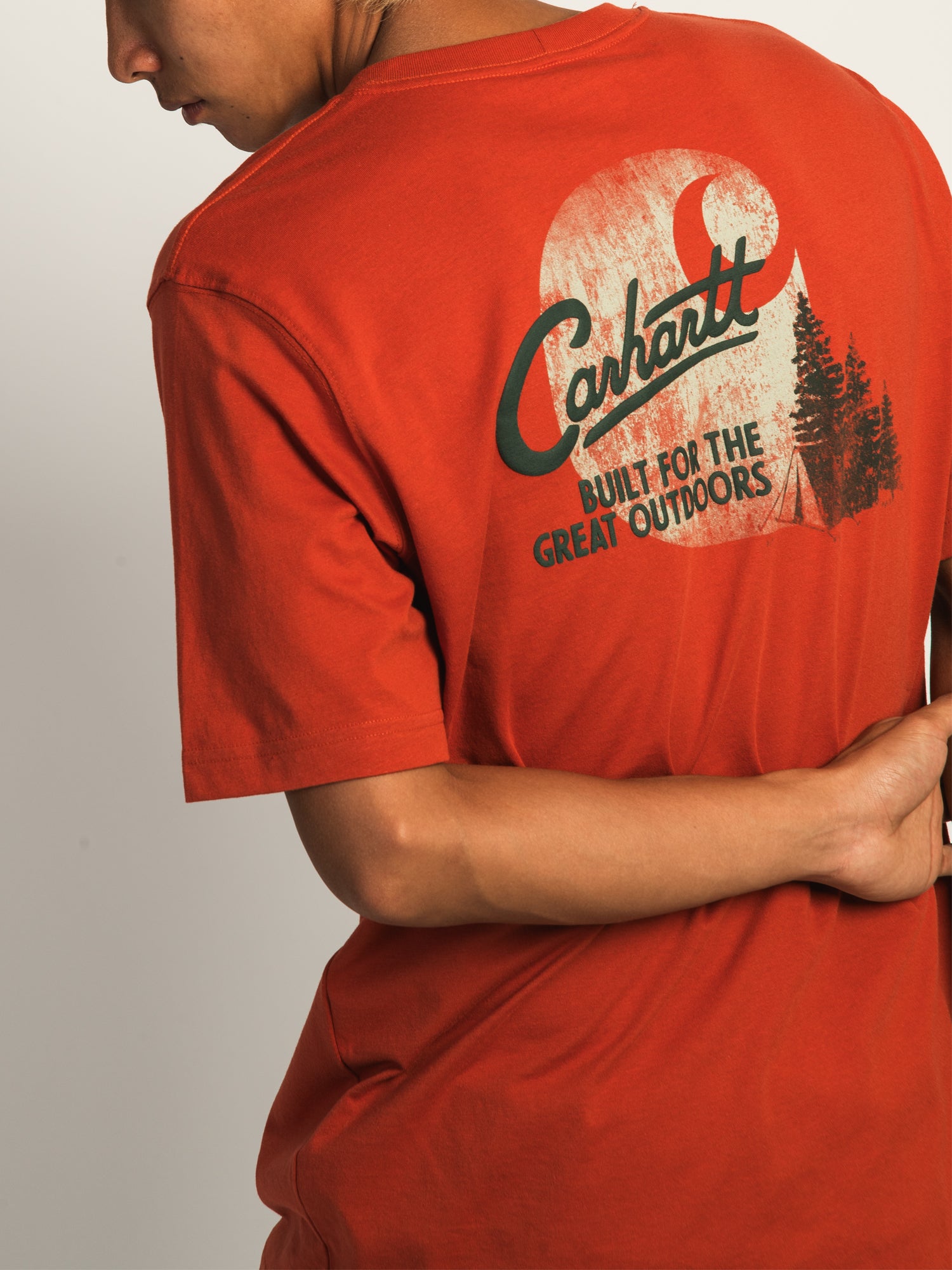 Carhartt Relaxed Fit Lightweight Pocket T-Shirt for Men - Comfortable Casual Wear for Work, Outdoor & Everyday Use