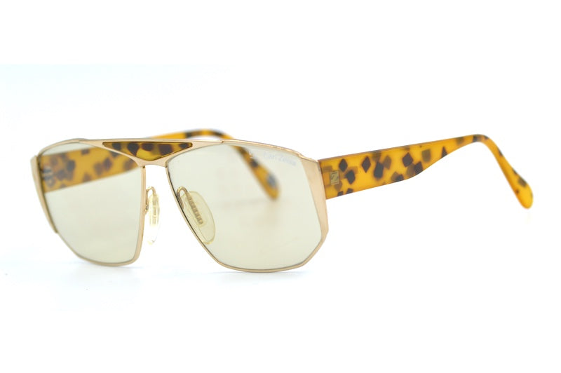 Carl Zeiss 9302 Photochromic Lenses - Adaptive Light & UV Protection for Outdoor Activities, Driving & Sports