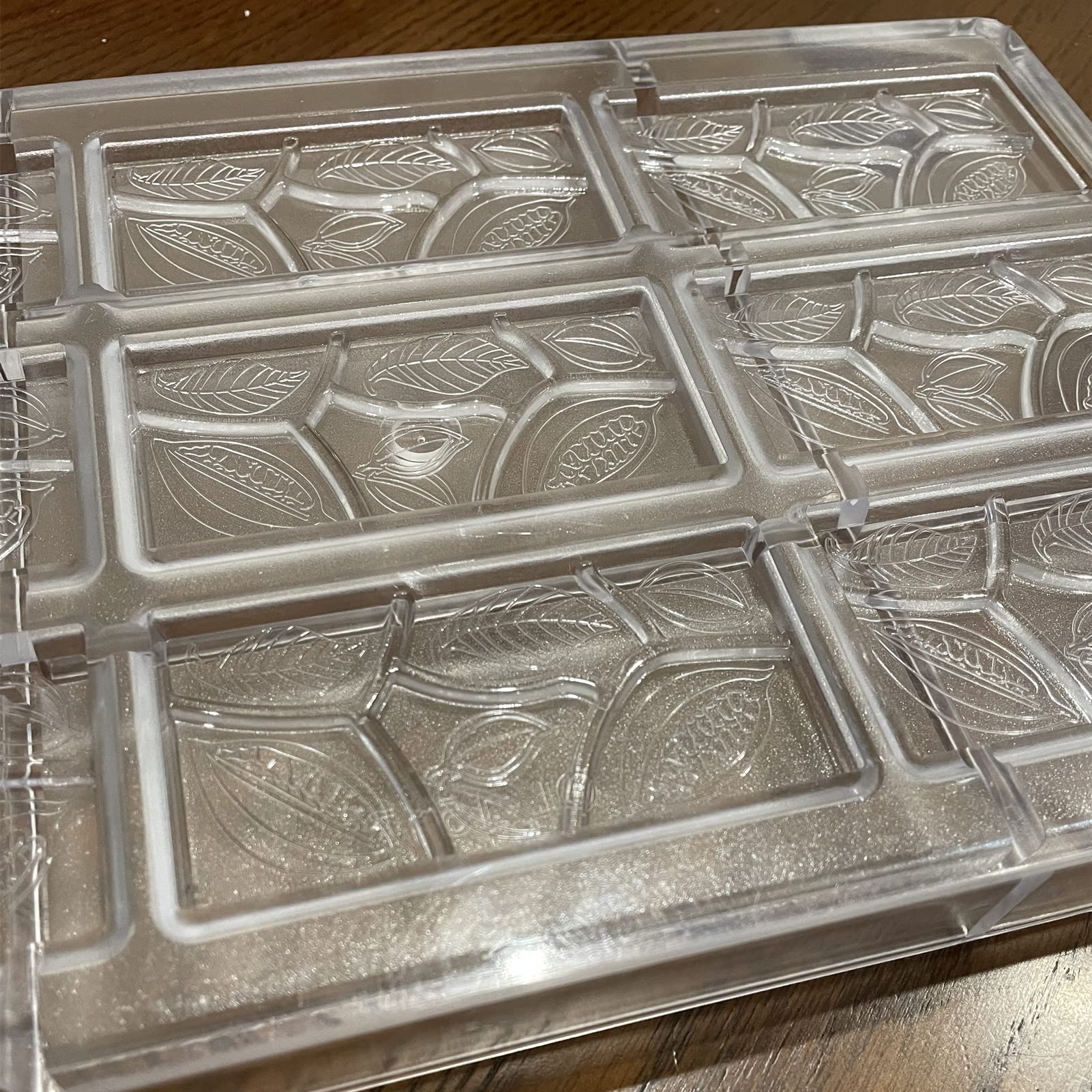Premium Polycarbonate Chocolate Mold for DIY Candy Making - Cocoa Leaves Design - Perfect for Baking, Cake Decorating & Holiday Treats