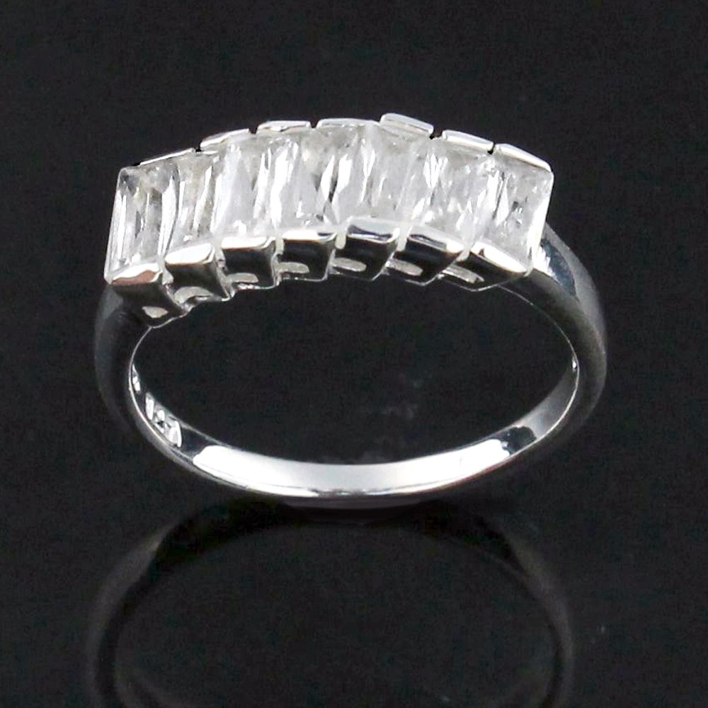 Fashionable 925 Sterling Silver CZ Stone Rectangle Ring for Women - Perfect for Parties, Weddings & Everyday Elegance