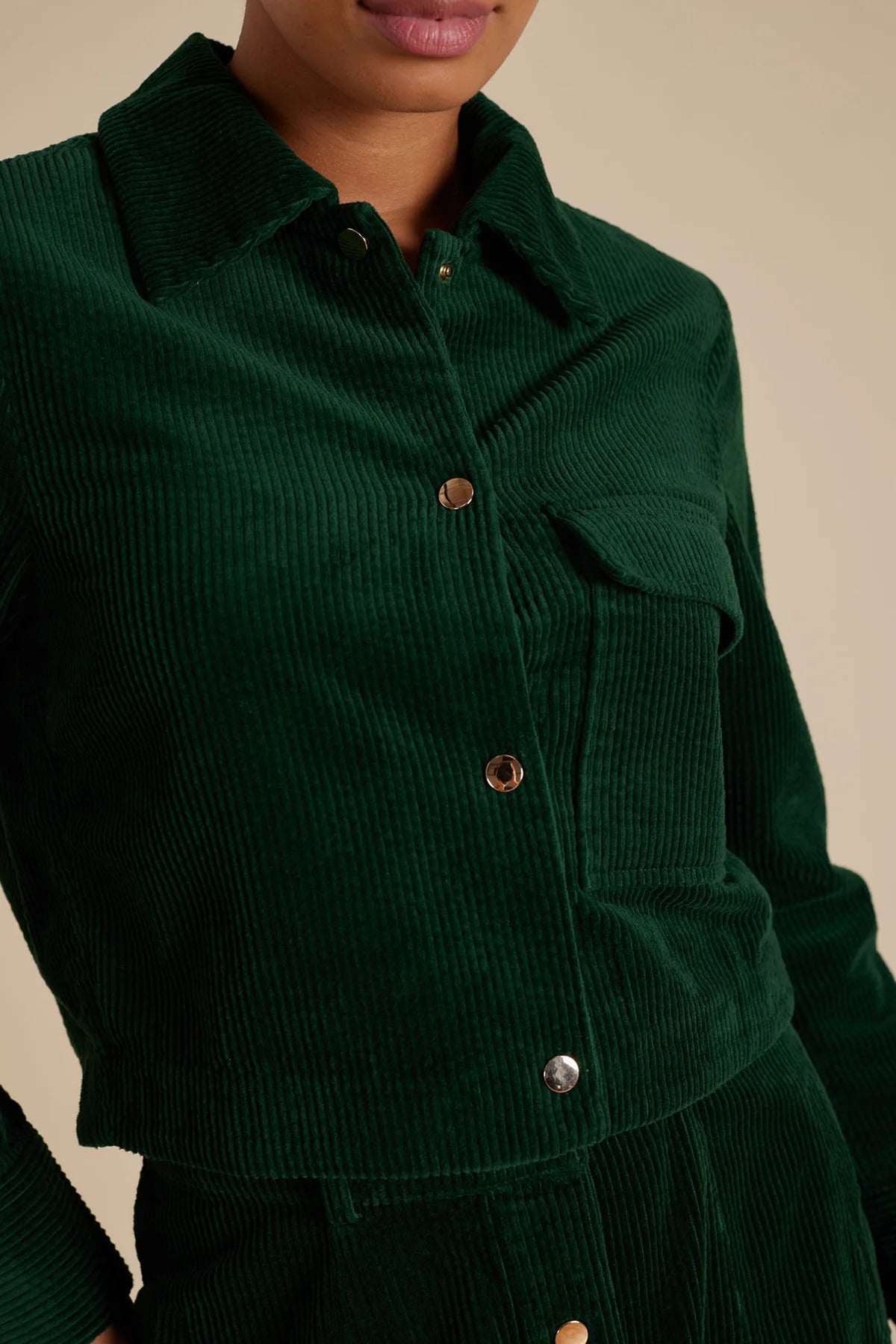 Charlie Corduroy Jacket in Forest Green - Stylish Men's Corduroy Coat for Fall & Winter Outdoor Activities