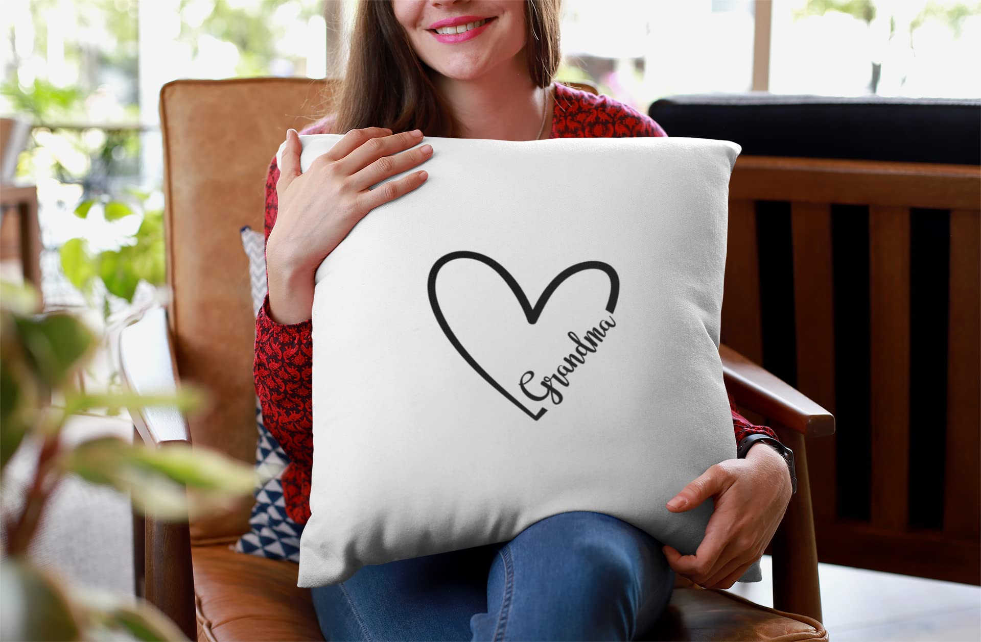 Grandma Heart Iron-On Patch - Family Heat Transfer Decal for DIY Crafts, T-Shirt Vinyl Sticker - Perfect Grandmother Gift - Big & Small Iron-On Decals for Custom Shirts & Fabric Projects (White) - Great for Mother's Day, Family Reunions & Personalized Gifts