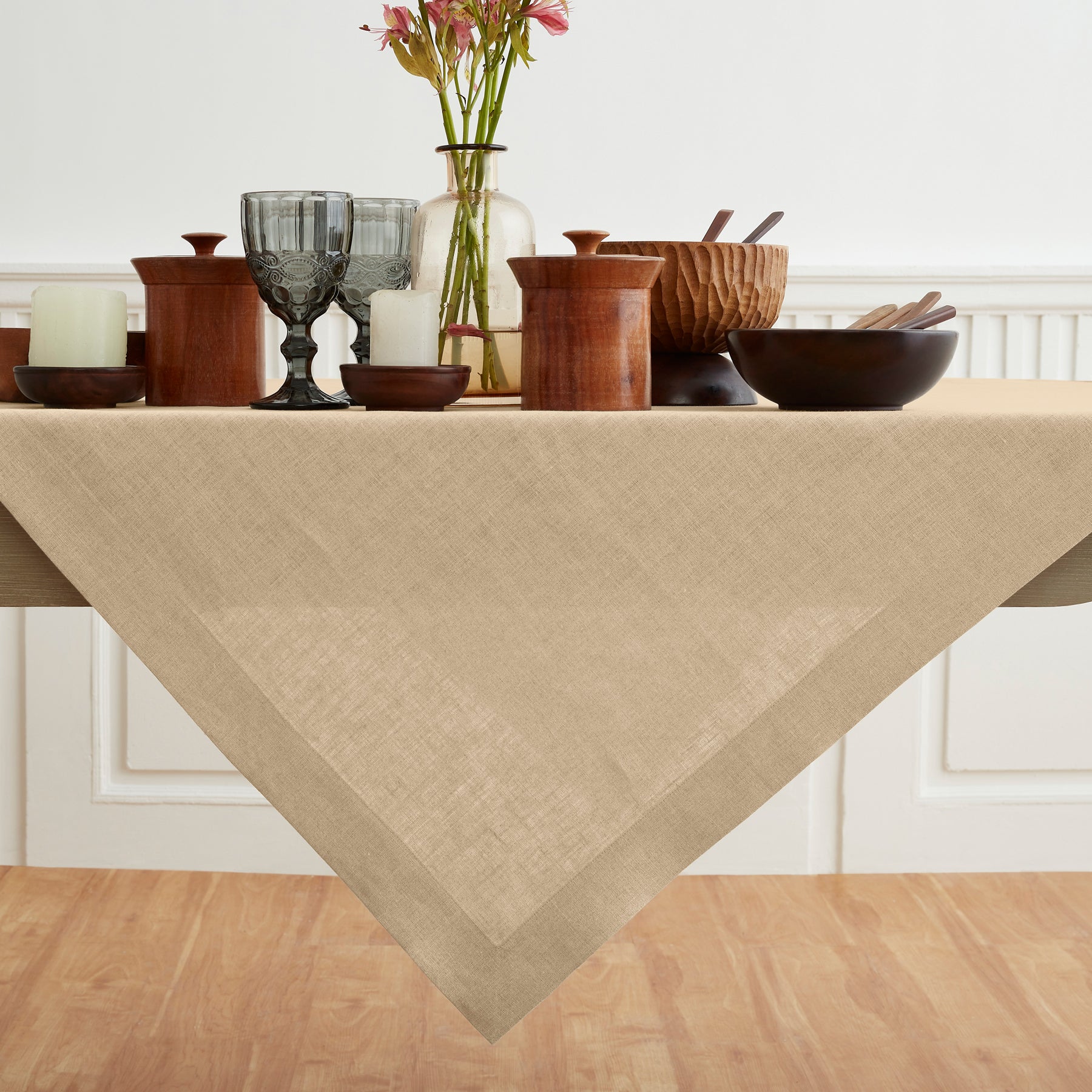 Fete Table Throw - Elegant & Durable Table Cover for Parties, Weddings & Events | Perfect for Indoor & Outdoor Celebrations