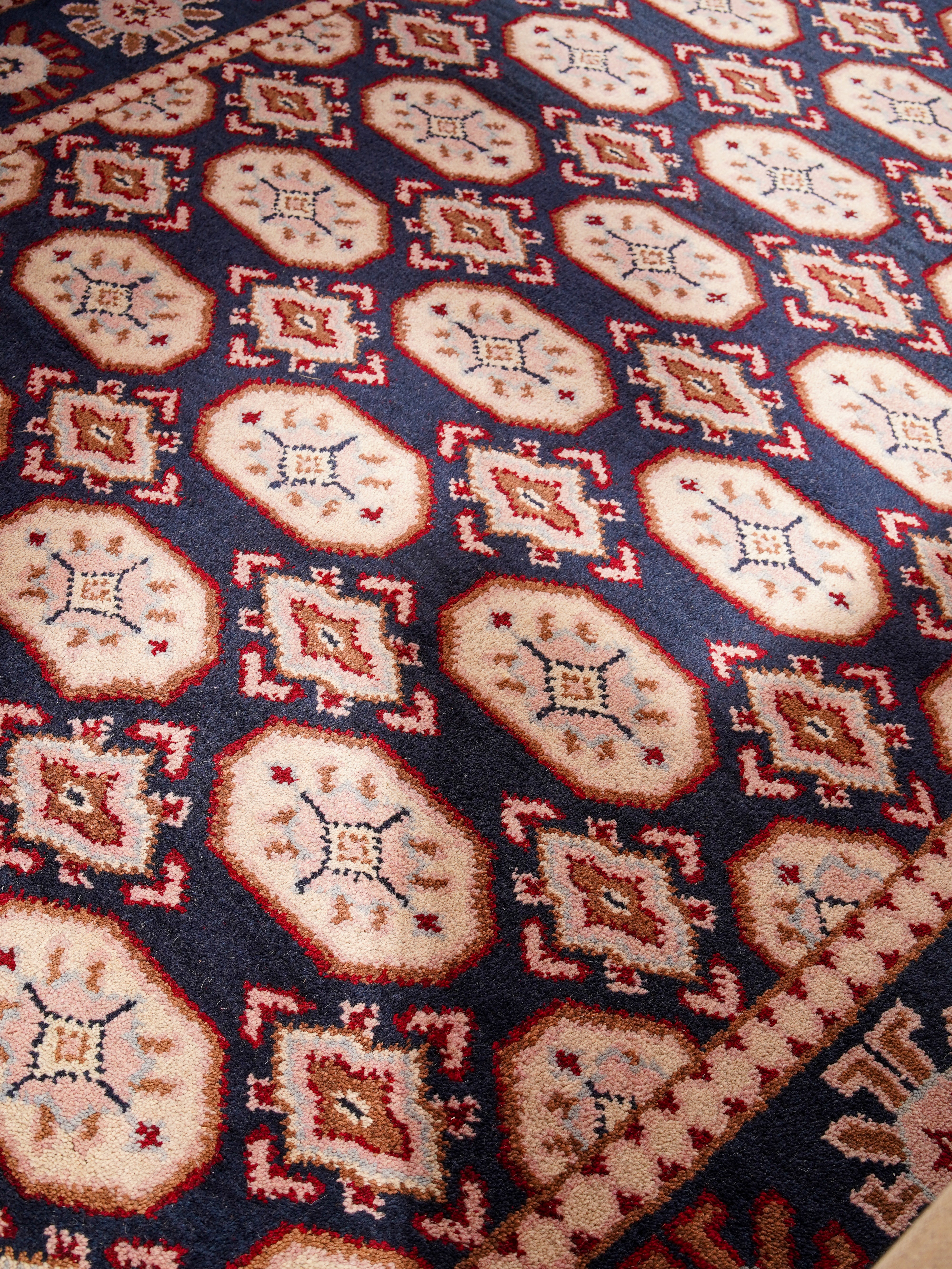 Handmade Bakhtiari Afghan Rug - Premium Hand-Knotted Wool Carpet for Living Room, Bedroom & Home Decor | Traditional Persian Design, Durable & Luxurious