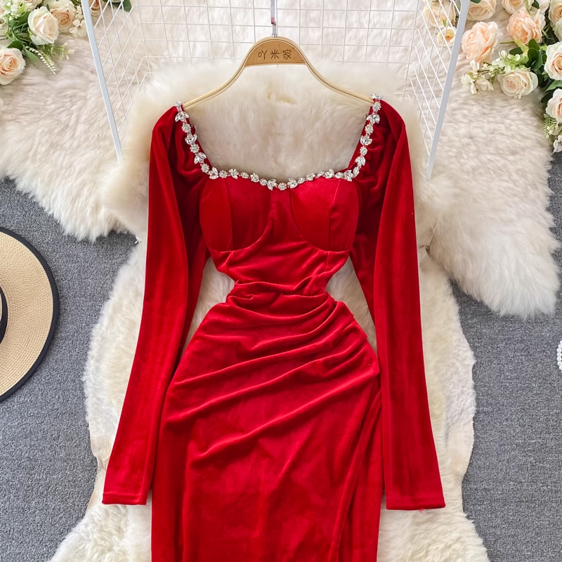 Elegant Long Sleeve Velvet Beaded Evening Gown - Square Neck Formal Party Dress for Women - Perfect for Weddings, Galas & Special Occasions