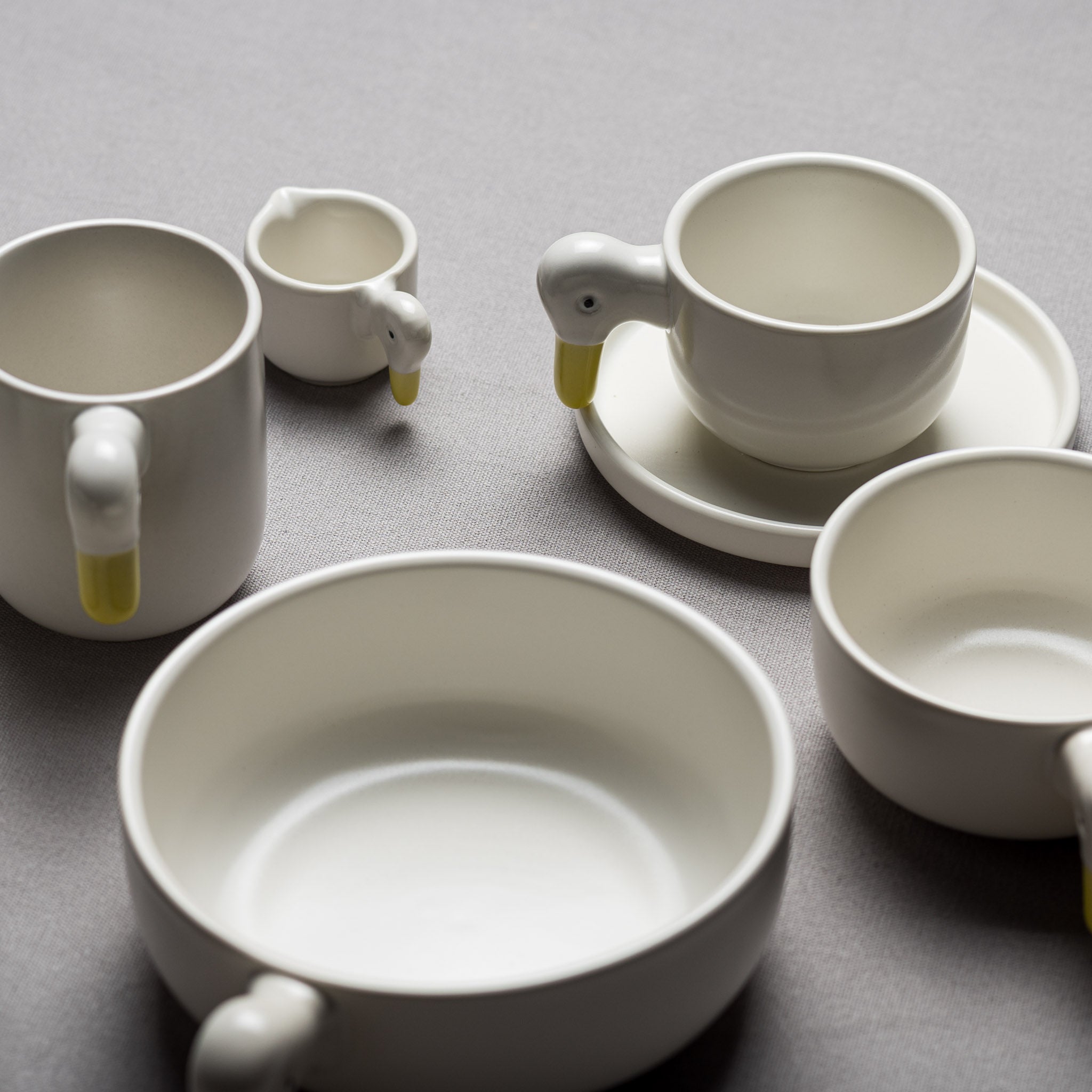 Premium Japanese Ceramic Duck Cup & Saucer Set - Elegant Tea & Coffee Drinking Set for Home, Cafe, and Gift Giving - Perfect for Afternoon Tea, Breakfast, and Japanese Style Dining
