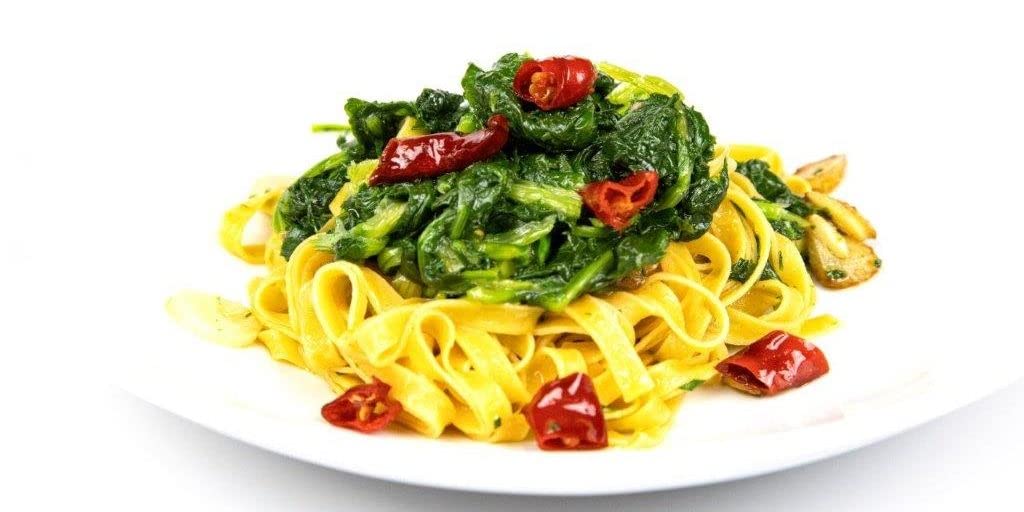 Premium Italian Fettuccine Al Pepperoncino Pasta with Chili Pepper & Egg (4-Pack) - Authentic Imported Campofilone Egg Pasta - 8.8oz (250g) - Perfect for Gourmet Italian Dinners, Spicy Pasta Dishes & Special Occasions