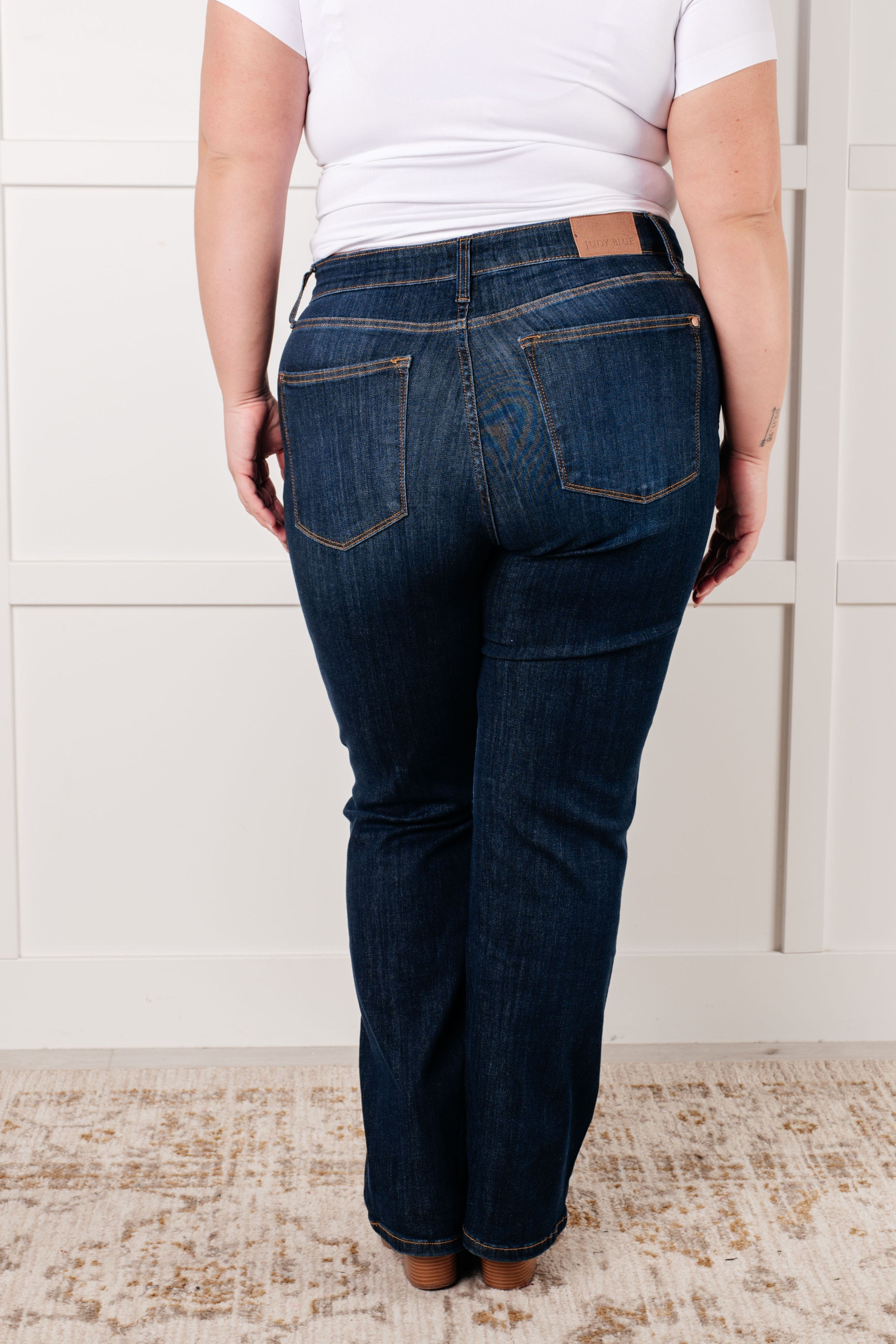 Alaina High Rise Classic Straight Jeans for Women - Slim Fit Stretch Denim Pants - Perfect for Casual Wear, Office & Date Nights