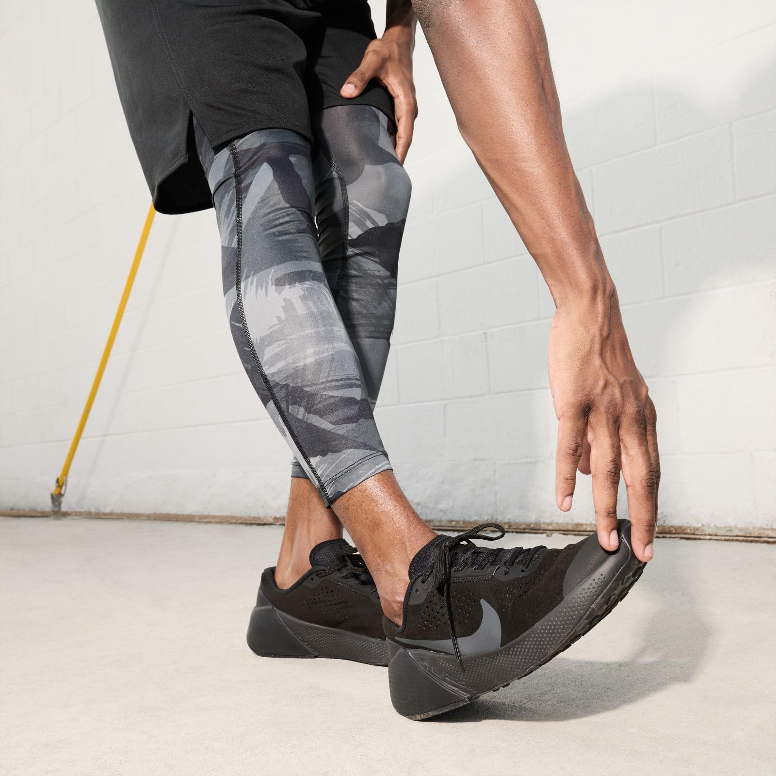 Nike Men's Training Shoes - Lightweight Gym Workout Shoes for Running, Cross Training & Fitness | Perfect for Weightlifting, HIIT & Indoor Workouts