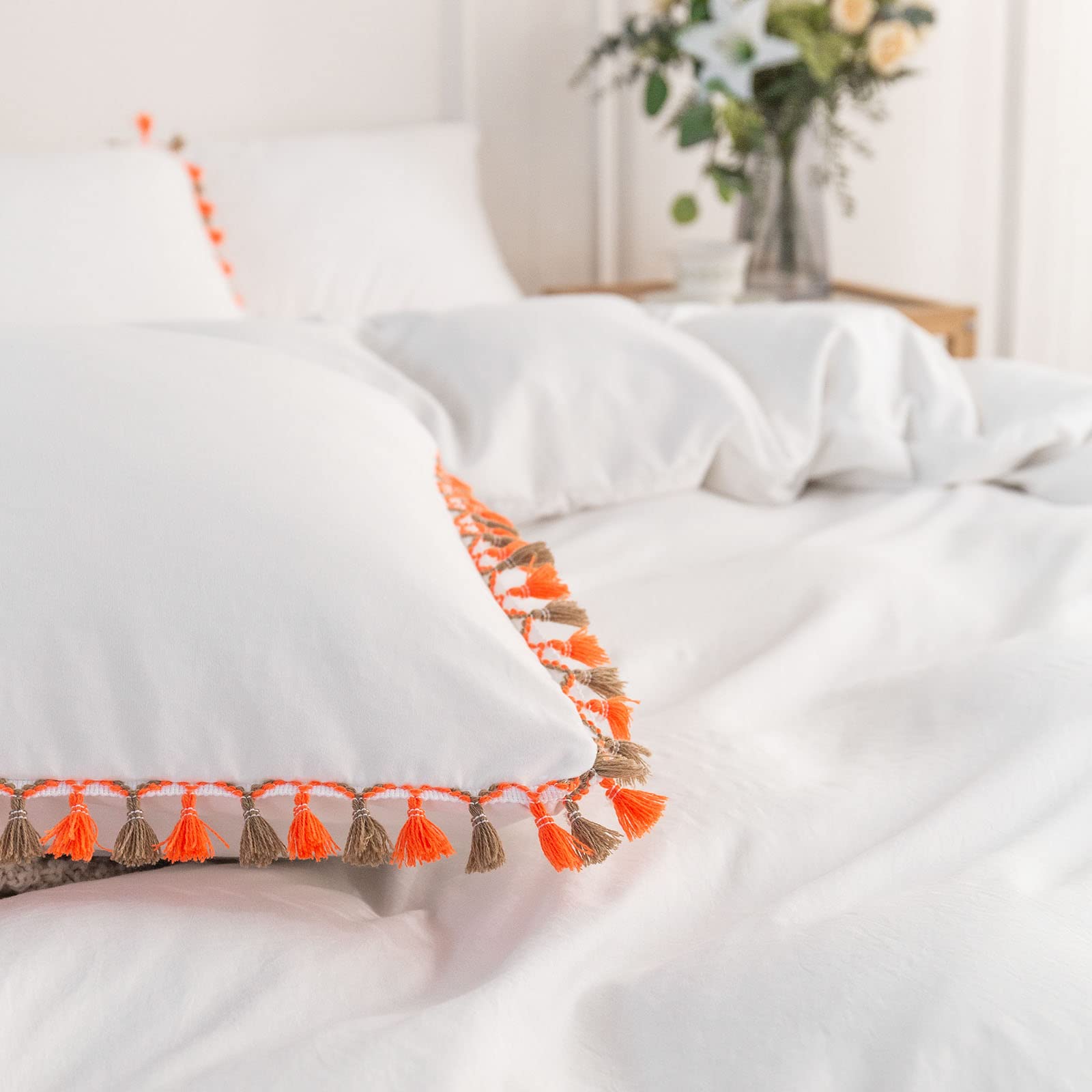 Boho Duvet Cover Set King Size - White Farmhouse Bedding with Tassels for Cozy Bedroom Decor
