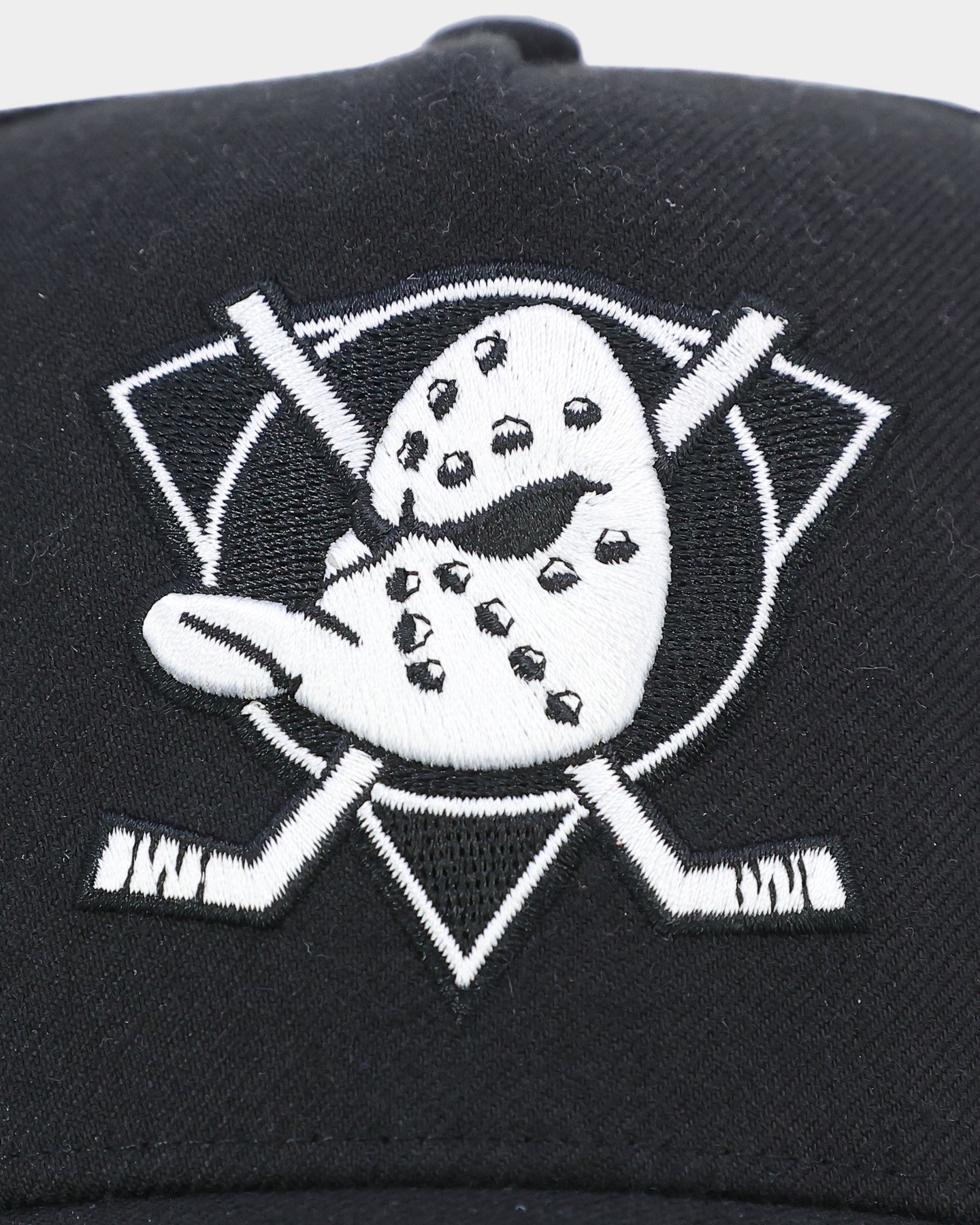 47 Brand Anaheim Ducks '47 MVP DT Snapback Black/White Adjustable Hat - Official NHL Hockey Cap for Men & Women - Perfect for Games, Sports Events & Casual Wear