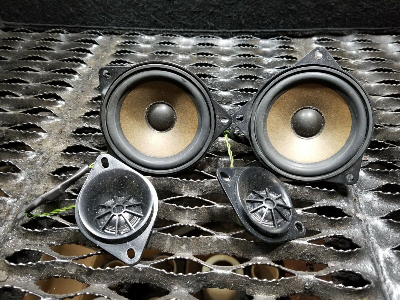 2004-2007 BMW 530xi E60 OEM Rear Door Speakers with Tweeters - Left & Right Side Replacement for Enhanced Car Audio System | Perfect for Upgrading Sound Quality in Your Luxury Sedan