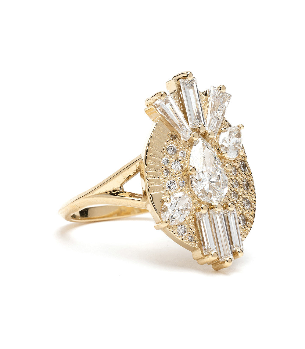 Valentina Pear Shape Diamond Engagement Ring for Women - Elegant Wedding Proposal Jewelry for Her, Perfect for Anniversaries & Special Occasions