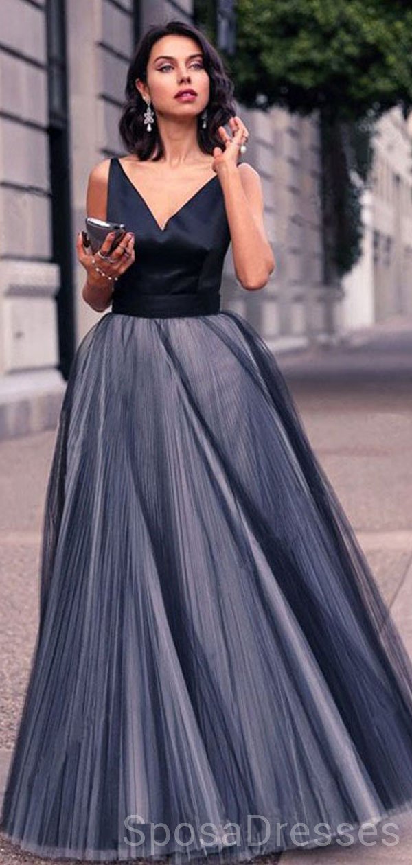 Elegant Navy V-Neck A-Line Evening Prom Dress - Custom Sweet 16 Dresses for Women | Perfect for Formal Events, Homecoming, Quinceañera & Special Occasions