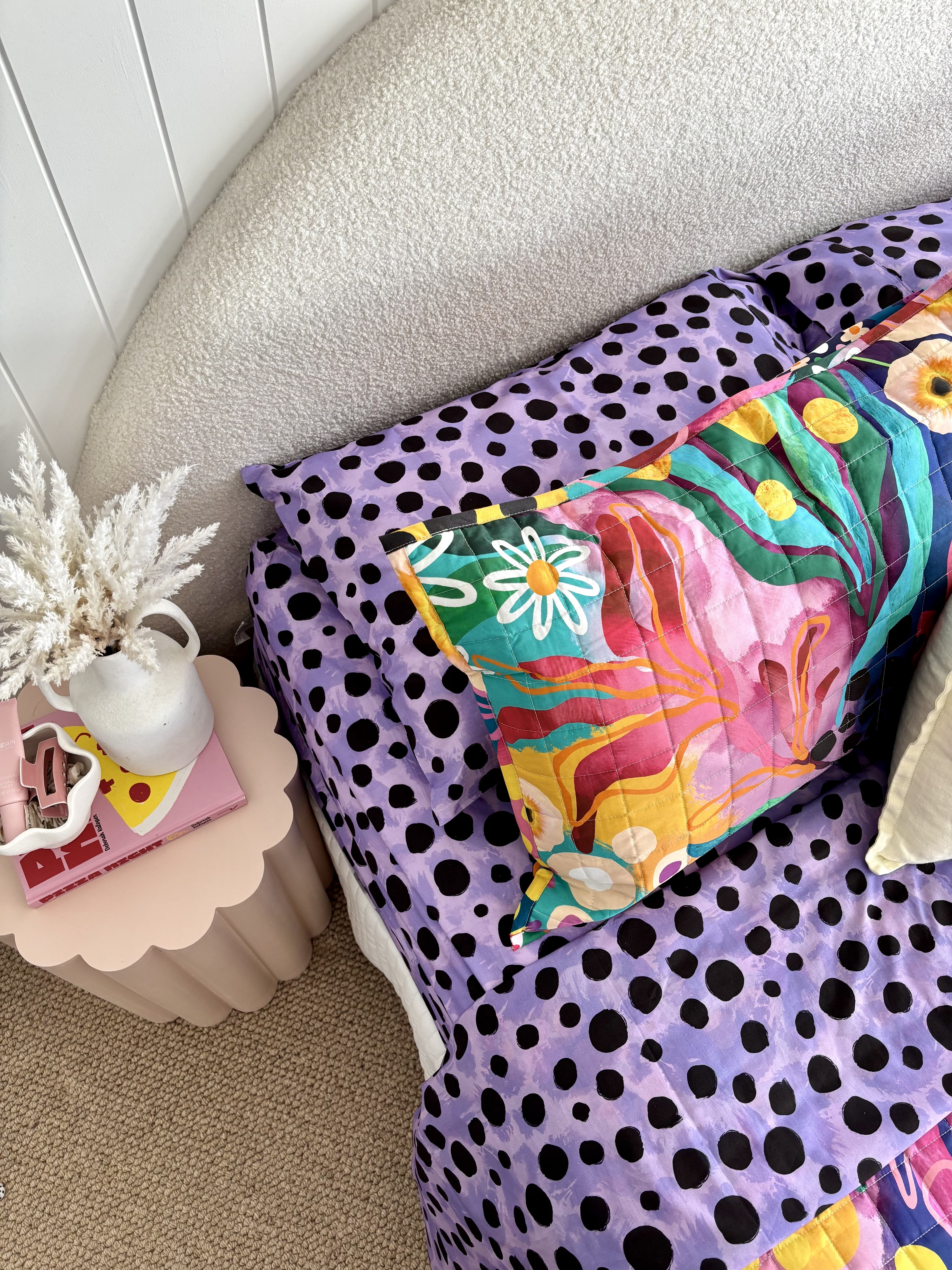 Kasey Rainbow Purple Cheetah Print Sheet Set - Soft Luxury Bedding for Queen Size Beds - Perfect for Modern Bedrooms & Guest Rooms