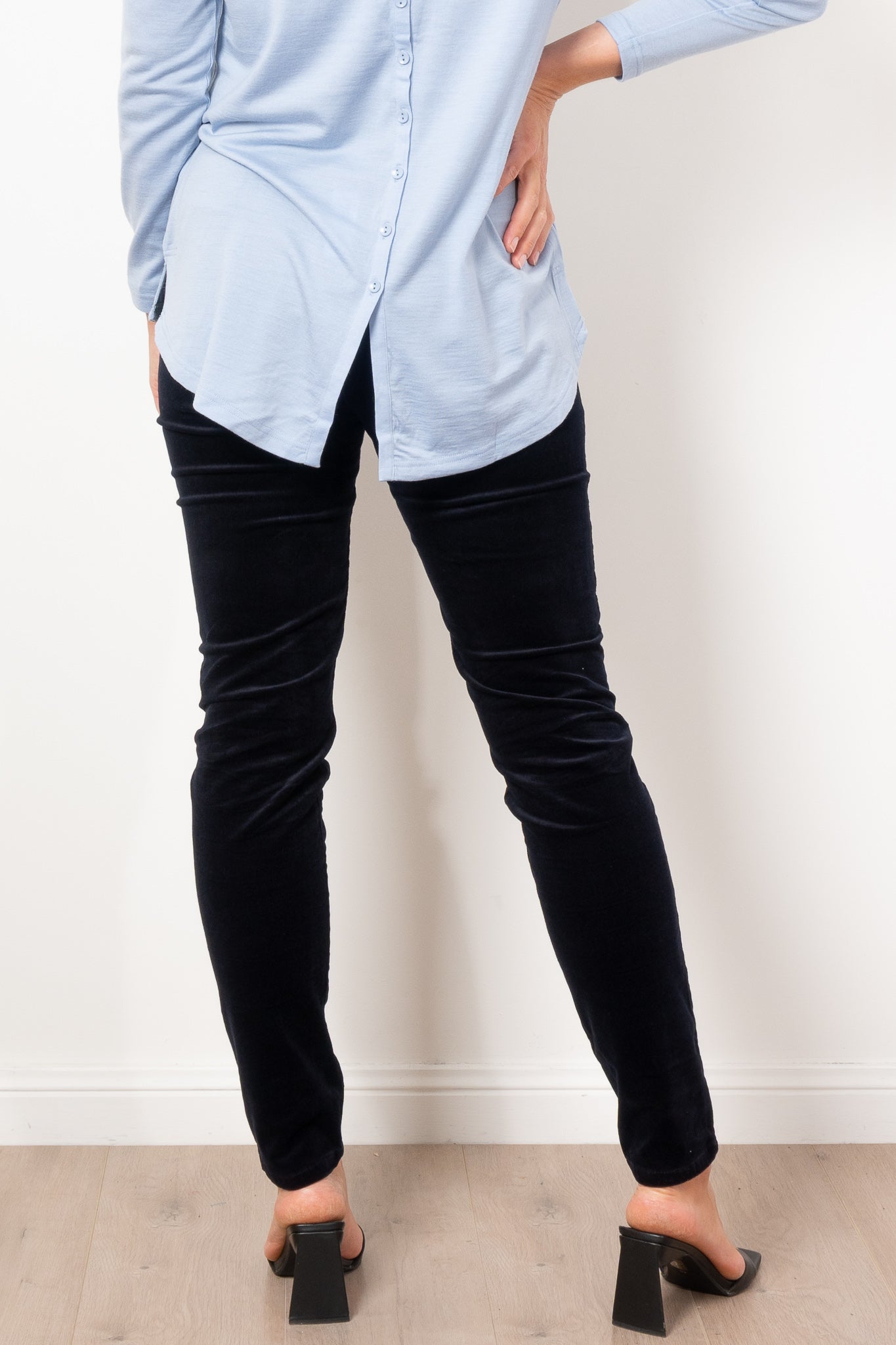 Vassalli Women's Fine Skinny Corduroy Pull On Pants - Stretch Comfort Fit for Work, Casual & Travel