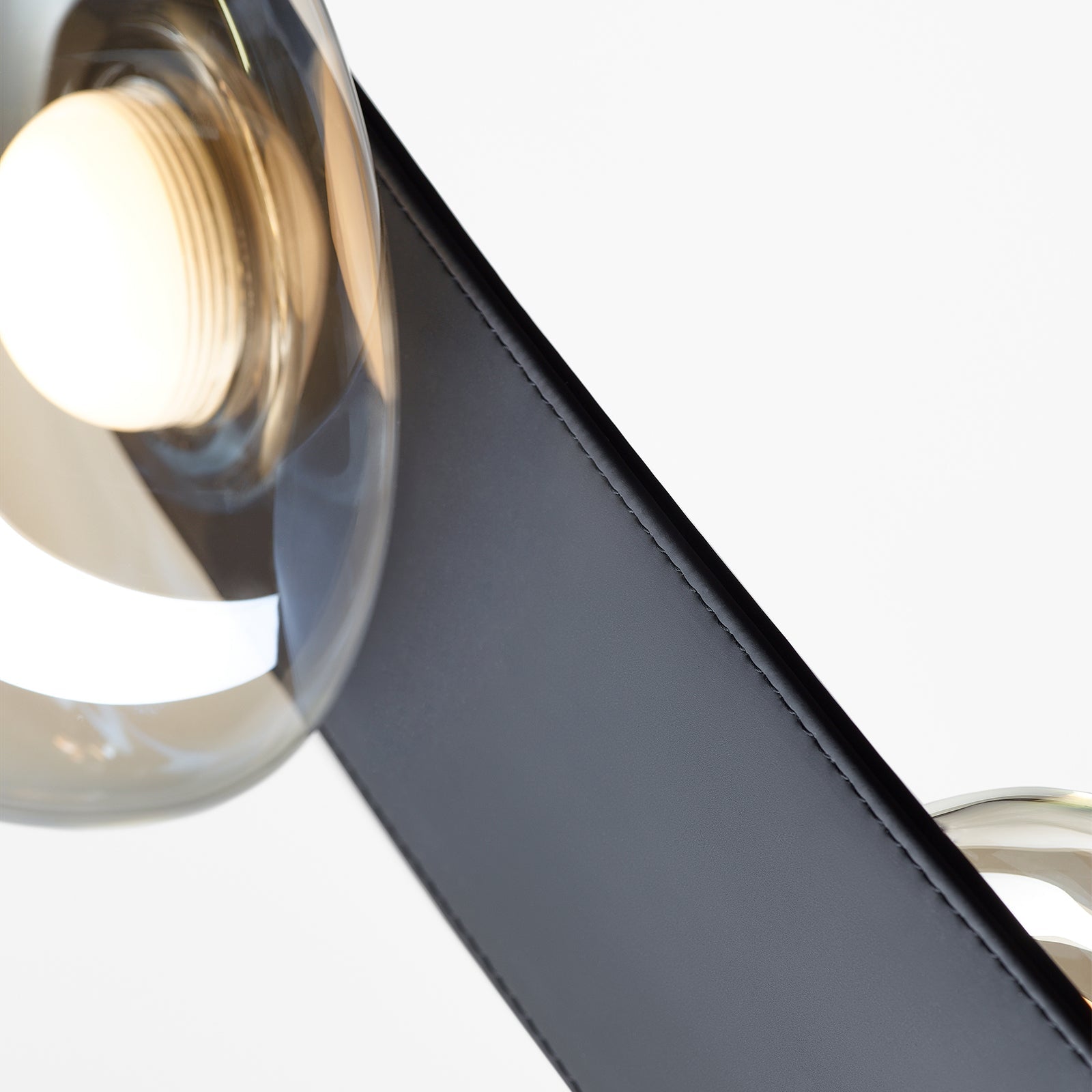 Modern Bubble Glass Floor Lamp - Elegant LED Standing Light for Living Room, Bedroom & Office - Perfect for Ambient Lighting and Home Decor