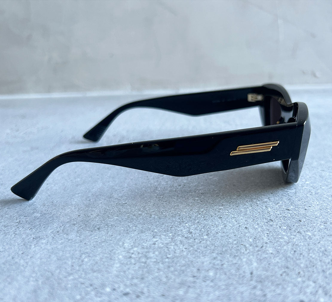 BV 1219S Polarized Sunglasses for Men & Women - UV400 Protection, Classic Black Frame with Gradient Lenses - Perfect for Driving, Beach & Outdoor Activities