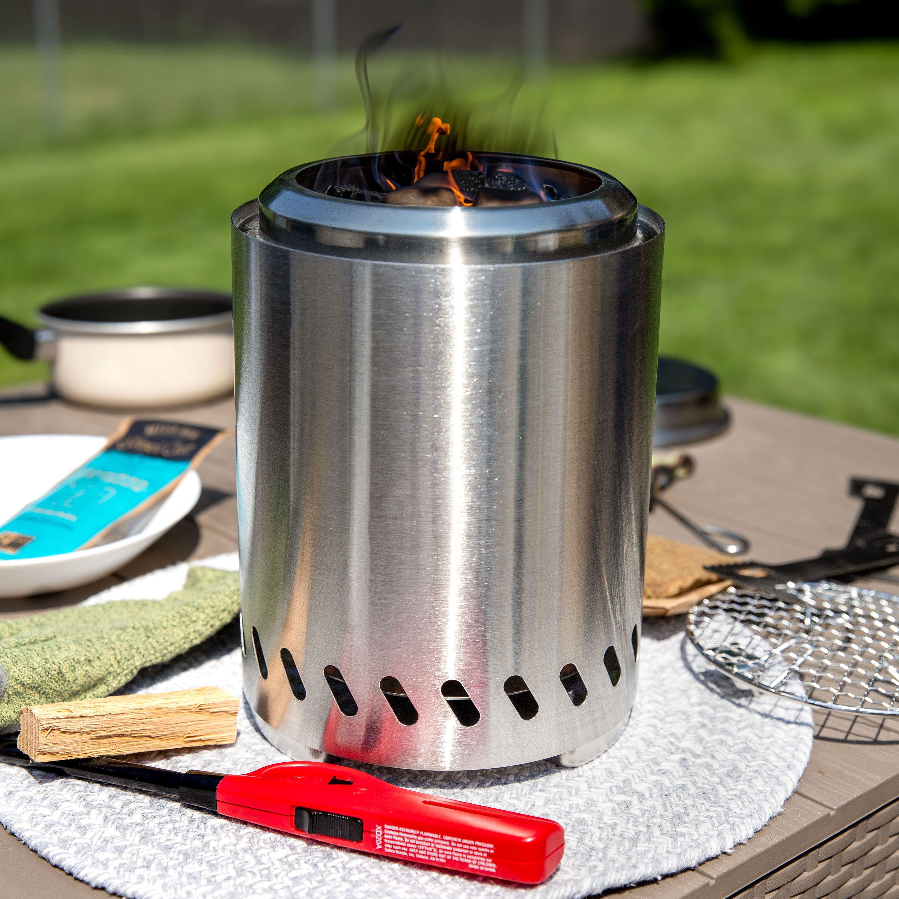 Sunnydaze Smokeless Fire Pit Tabletop - Triple Burn Design for Outdoor Patio, Deck, Camping & Backyard Gatherings
