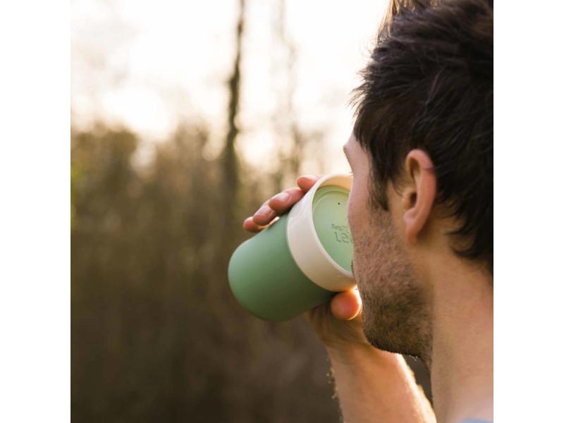 BergHOFF Leo 11.2oz Porcelain Travel Mug with Lid - Insulated Green Coffee Cup for Hot & Cold Drinks - Perfect for Commuting, Office, Camping & Outdoor Activities