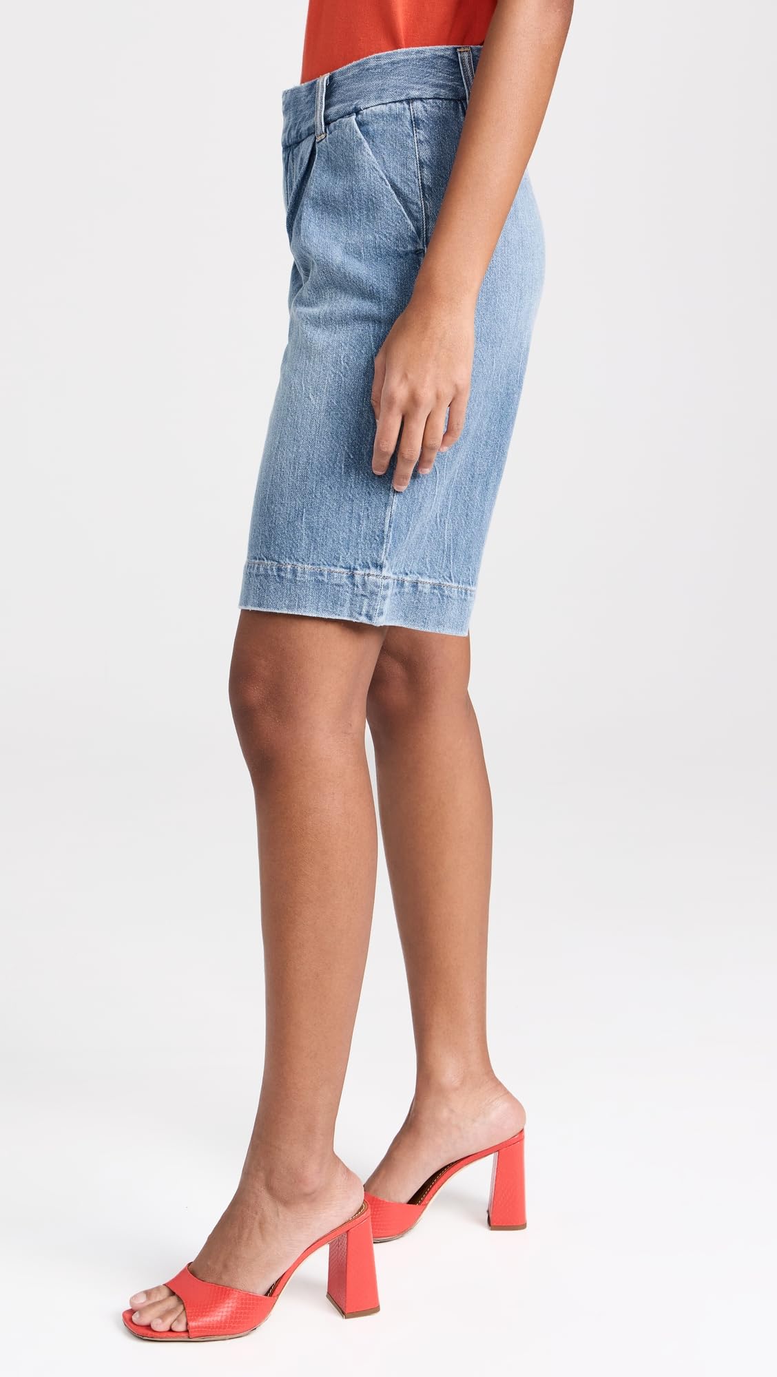 Alice + Olivia Women's Eric Low Rise Bermuda Shorts - Stylish Casual Summer Shorts for Women | Perfect for Beach, Travel & Everyday Wear