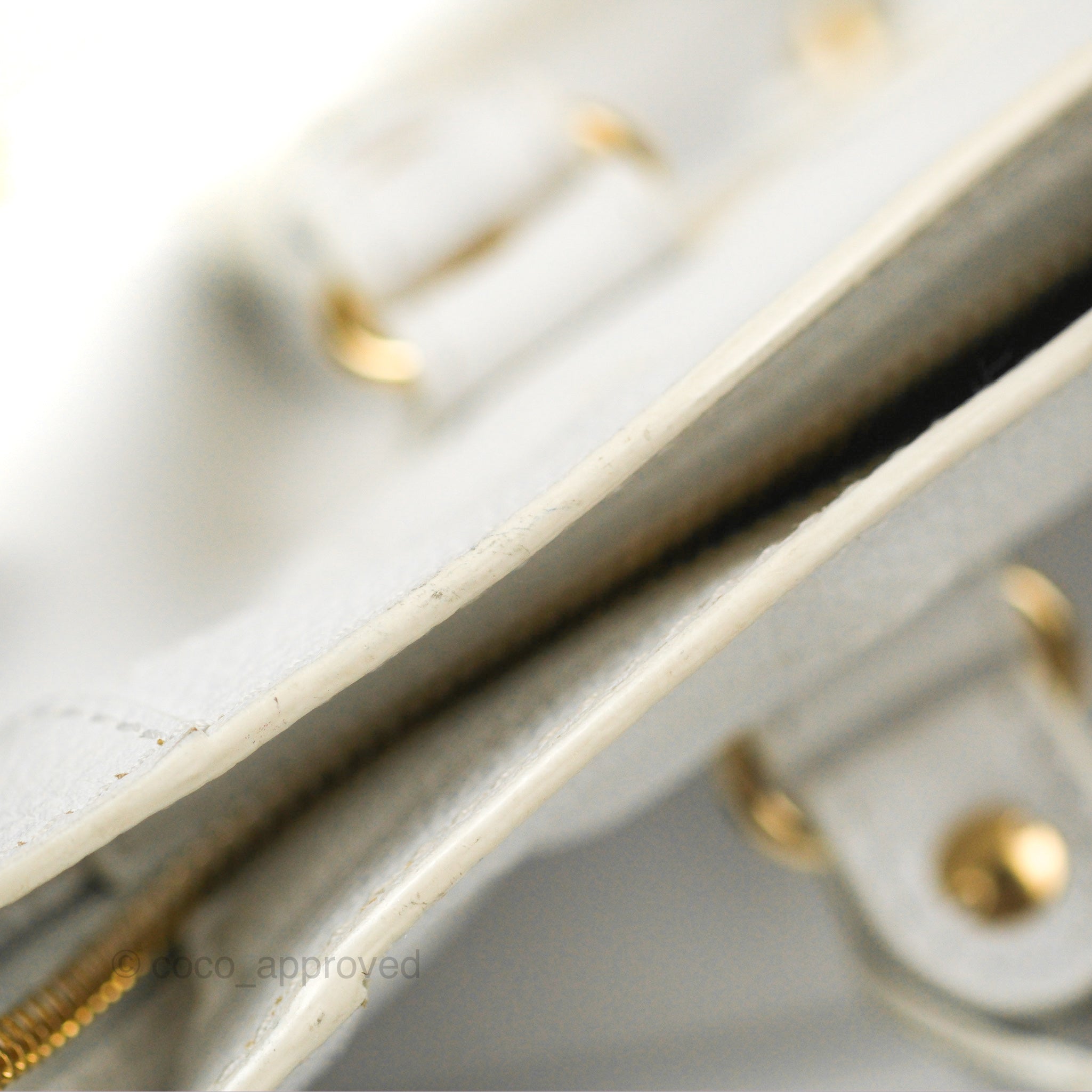 Balenciaga Classic Small City Bag in White Aged Calfskin with Gold Hardware - Perfect for Everyday Luxury & Fashion Outfits