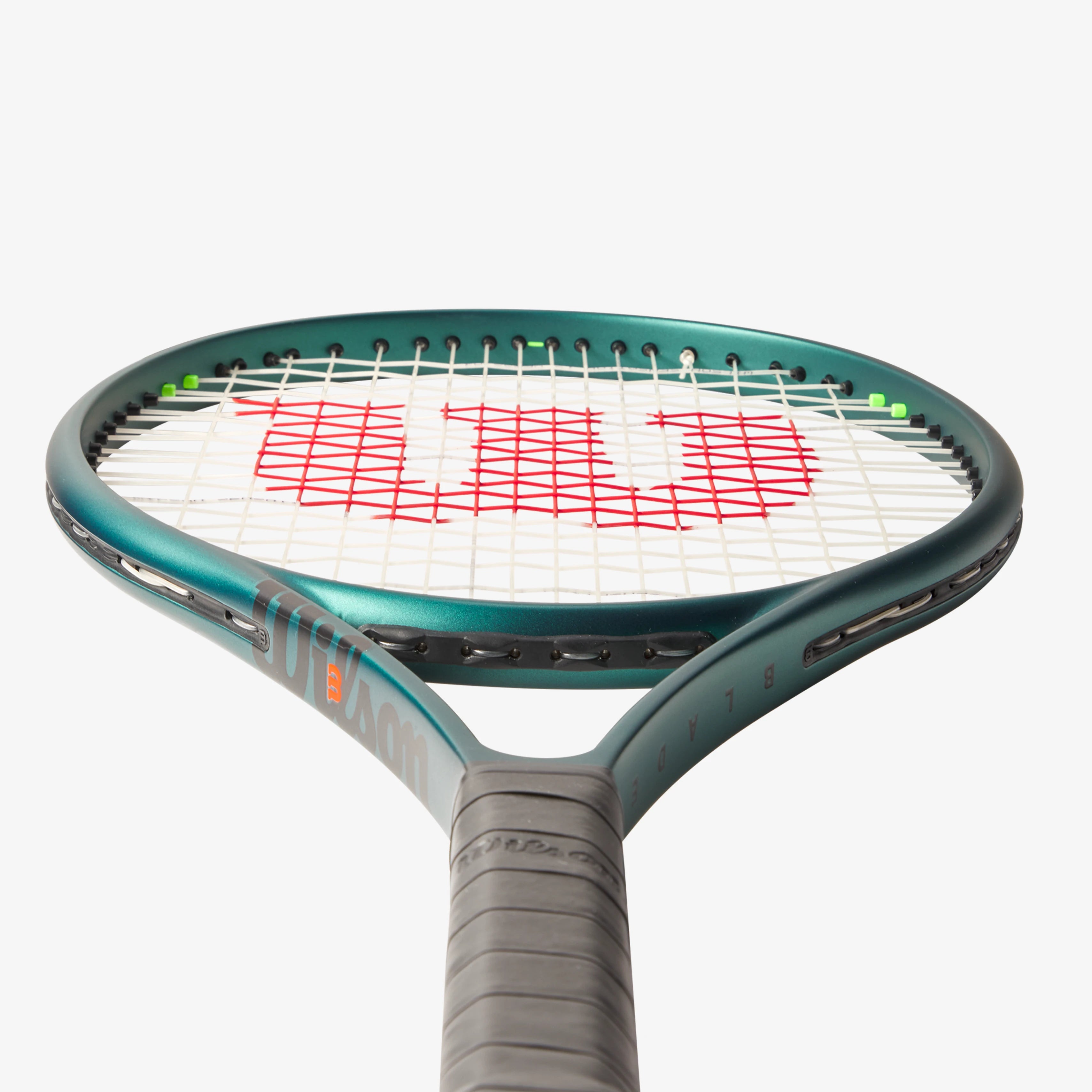 Wilson Blade 25 v9 Junior Tennis Racket - Lightweight Graphite Racquet for Kids & Youth Players - Perfect for Beginners & Training Sessions