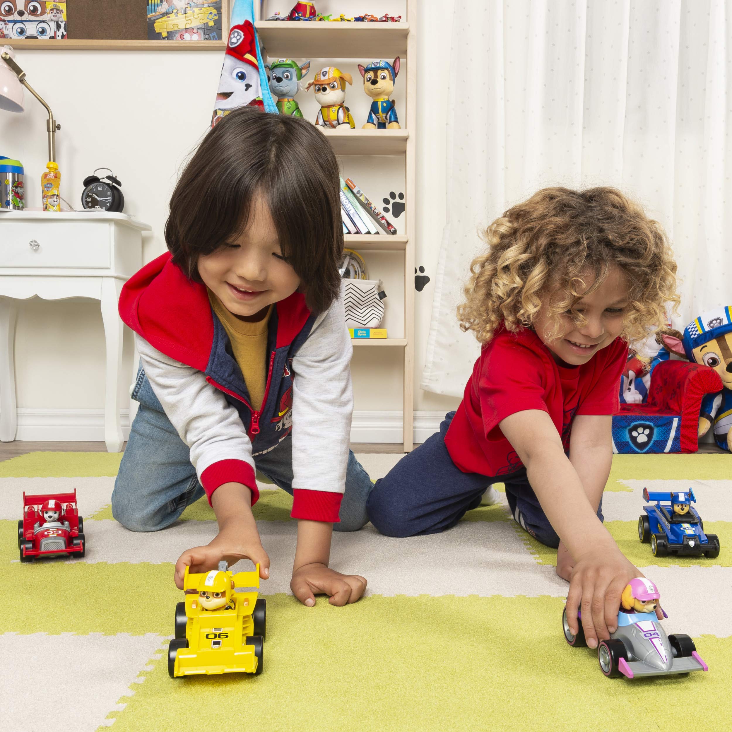PAW Patrol Skye’s Deluxe Race & Go Vehicle with Lights & Sounds – Interactive Toy for Kids Ages 3+ | Skye’s Rescue Adventure | Perfect for Pretend Play, Birthday Gifts & Preschool Learning (Spin Master 6058586)