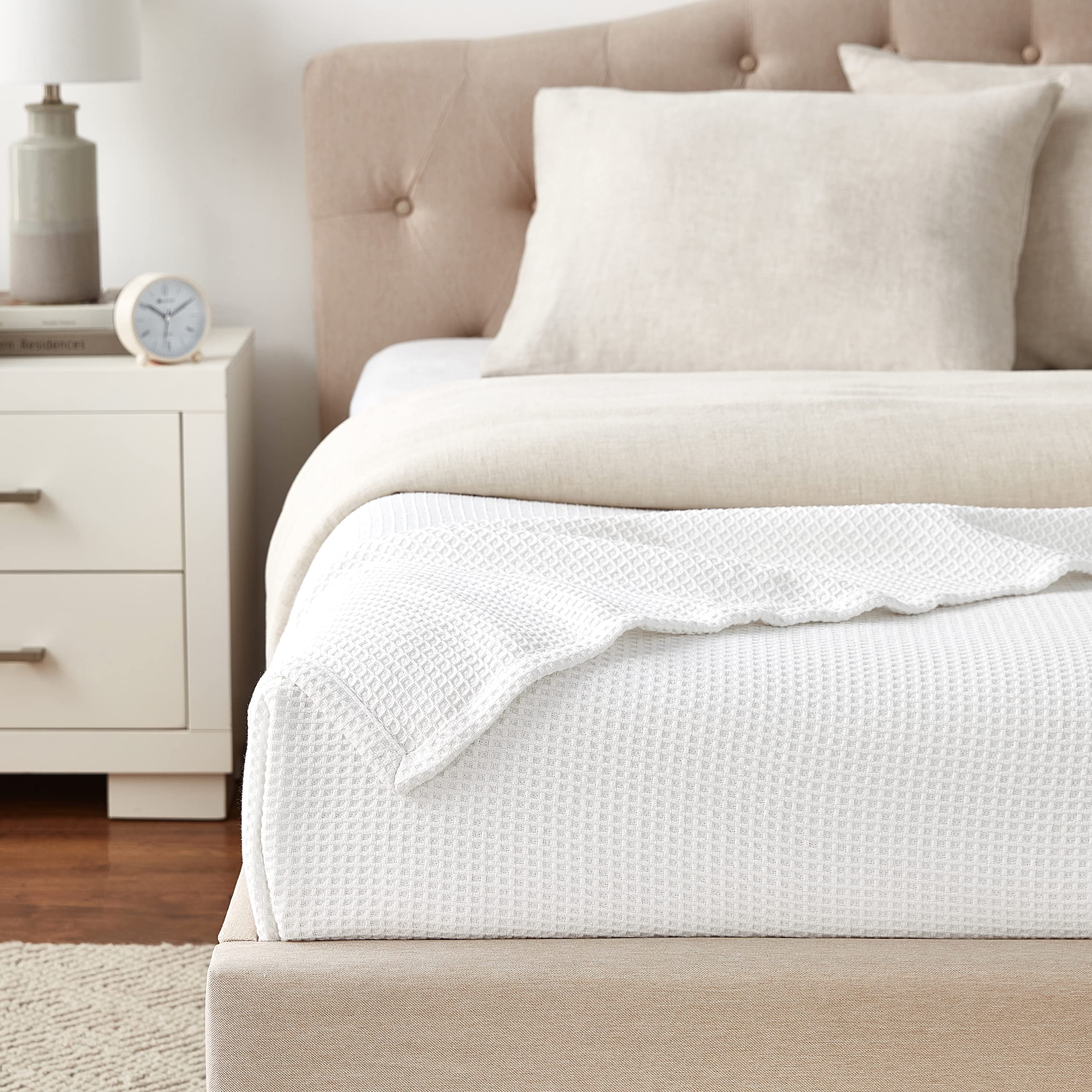Vera Wang Queen Blanket - Luxury 100% Cotton Waffle Weave Bedding Set | Ultra Soft & Breathable | Perfect for Master Bedroom, Guest Room & Cozy Home Decor (White, Queen Size)