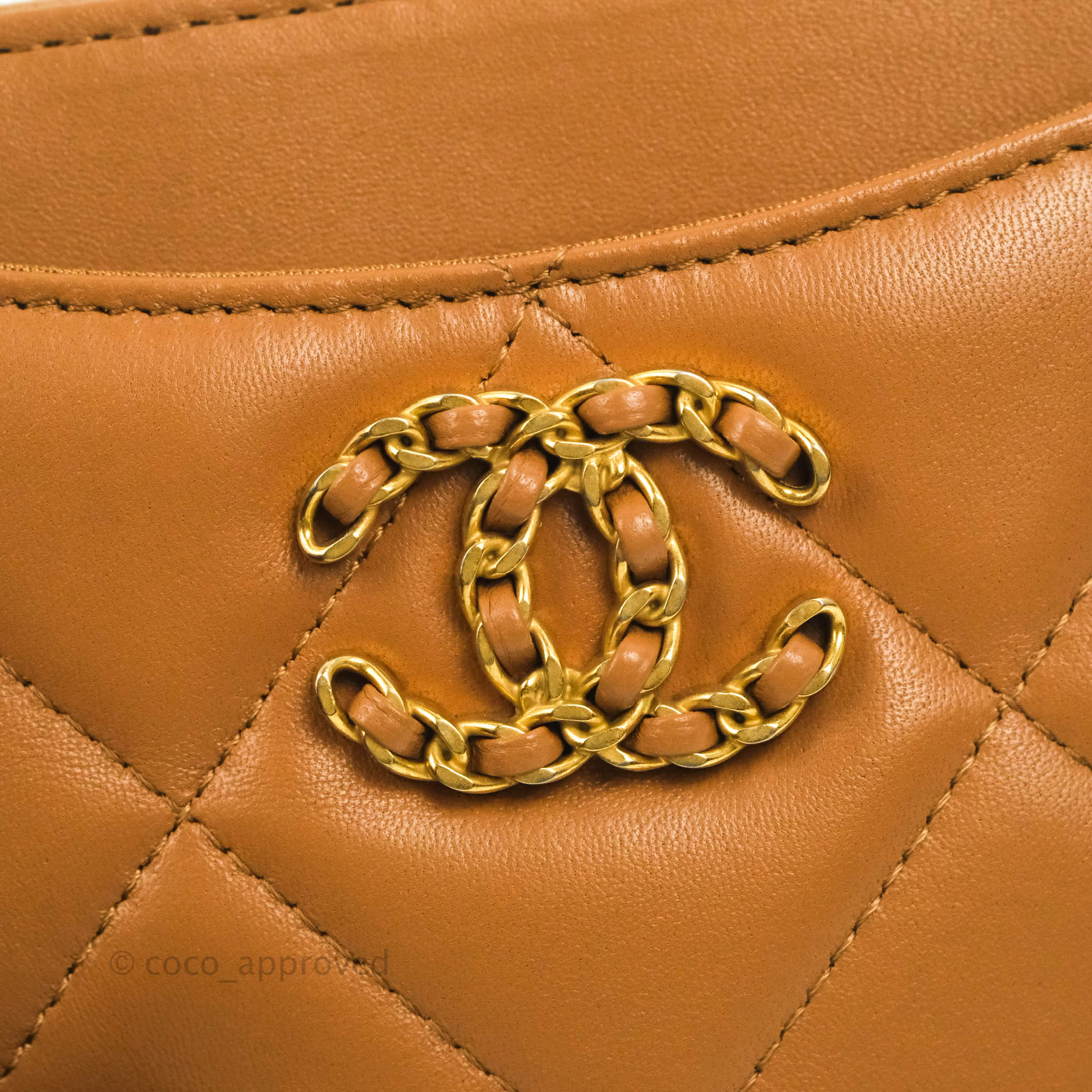 Chanel 19 Caramel Lambskin Zipped Coin Purse with Gold Hardware - Luxury Small Wallet for Women, Perfect for Parties & Evening Events
