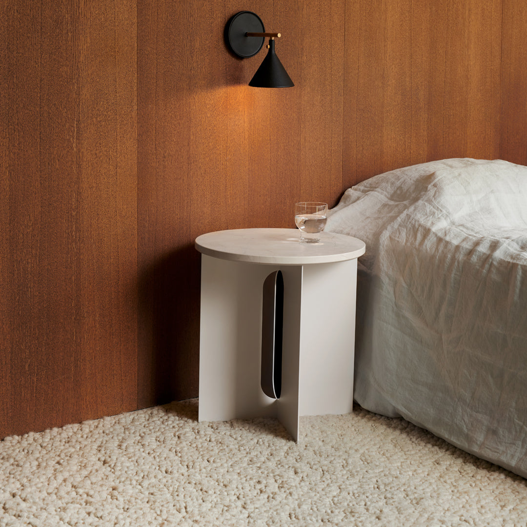 Modern Androgyne Side Table - Minimalist Nightstand, End Table for Living Room, Bedroom, or Office - Stylish Small Accent Table with Sturdy Metal Frame