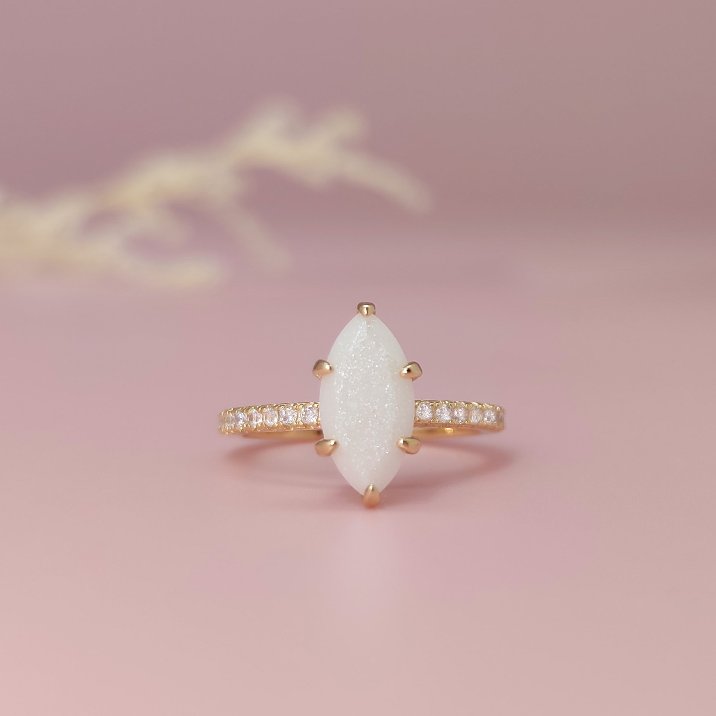 Eternal Light Breastmilk Ring - Memorial Jewelry for Mothers, Keepsake for Breastfeeding Moms - Perfect for Remembrance, Gifts & Special Occasions