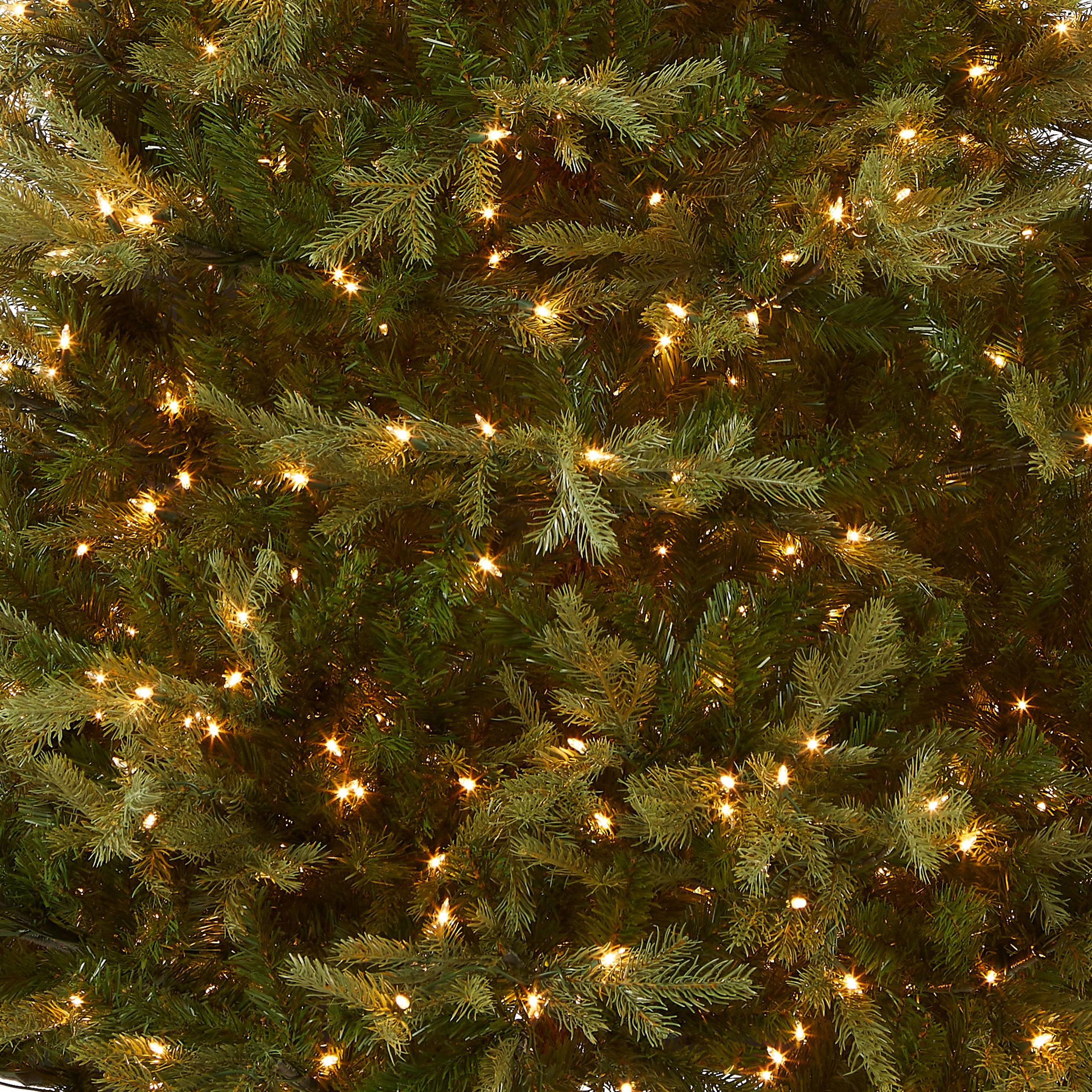 7.5 ft Pre-Lit Nordic Spruce Artificial Christmas Tree with 500 Clear LED Lights - Perfect for Living Room, Office & Holiday Decorations