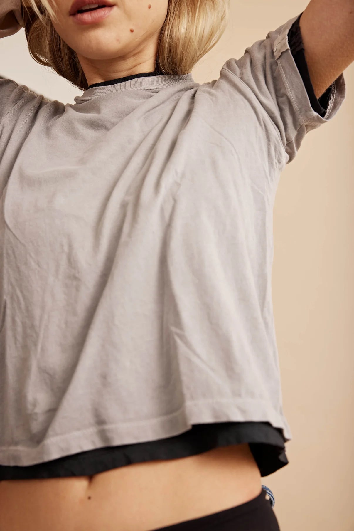 Vintage 90's Clean Cotton T-Shirt in Dusty Grey - Soft Retro Tee for Casual Wear & Street Style