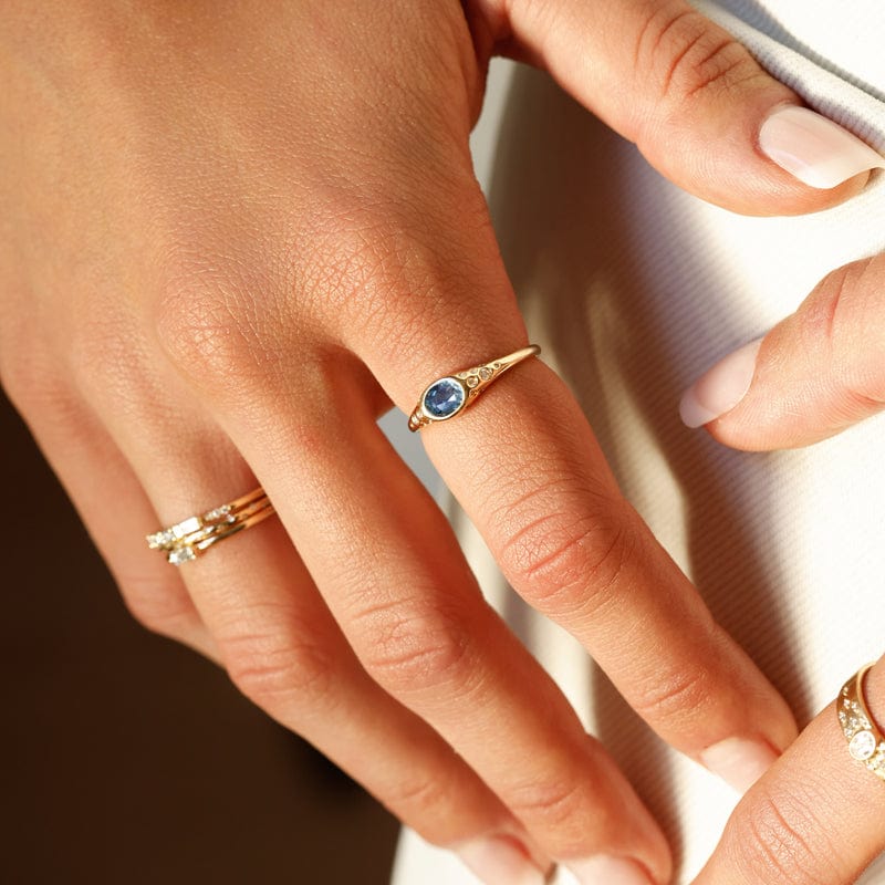 Stunning Montana Sapphire Bezel Ring - 14K Gold Vintage Wedding Band for Women | Perfect for Engagement, Anniversary & Everyday Elegance